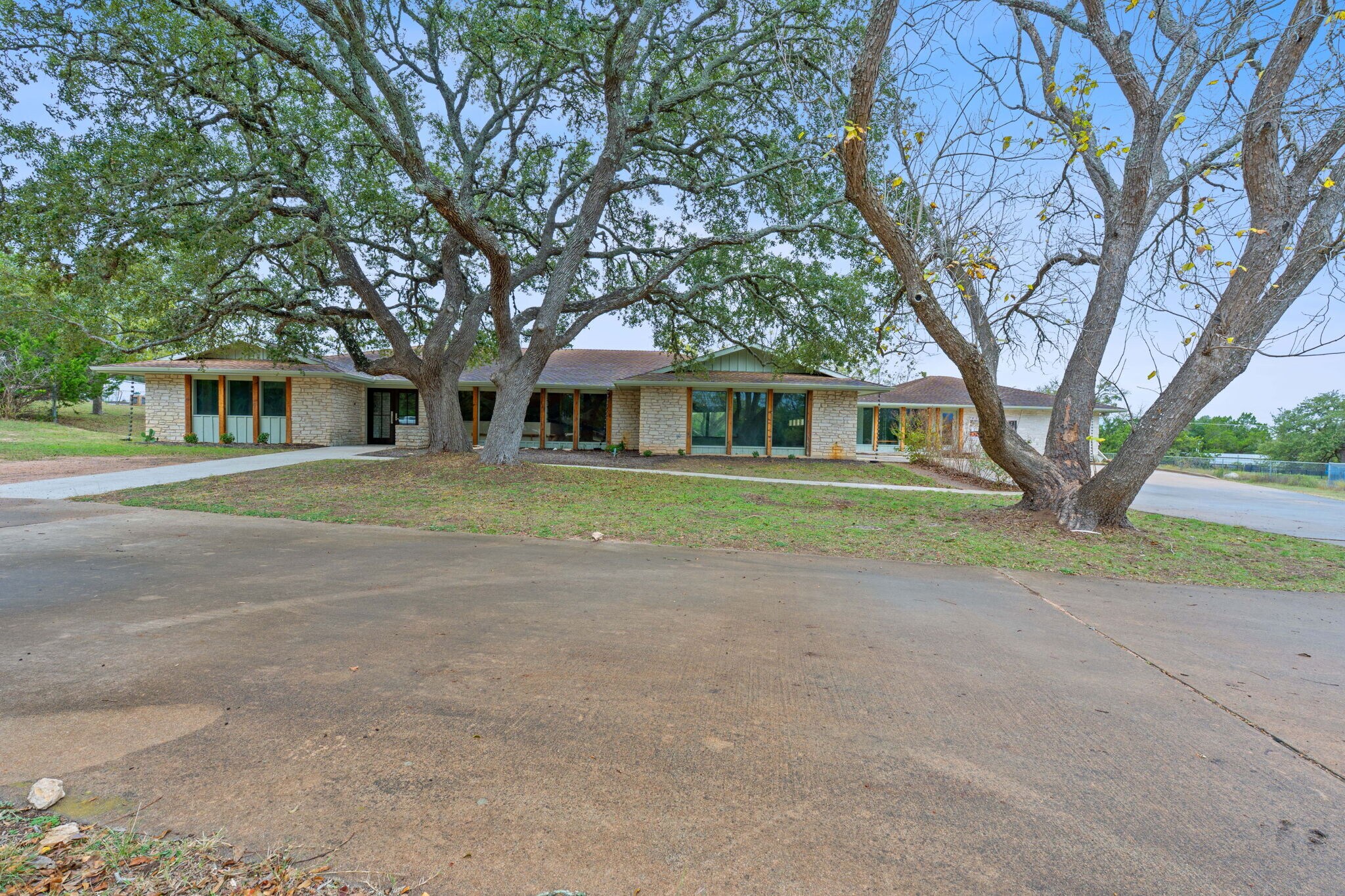 13617 Fitzhugh Rd, Austin, TX for Rent