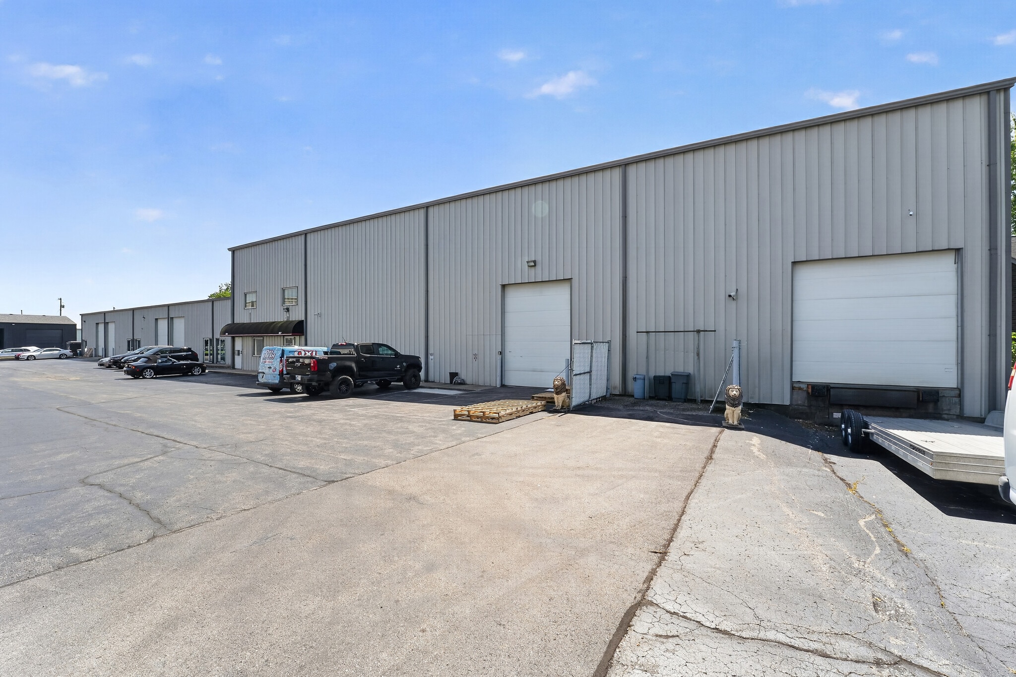 559 Industrial Dr, Carmel, IN for Rent