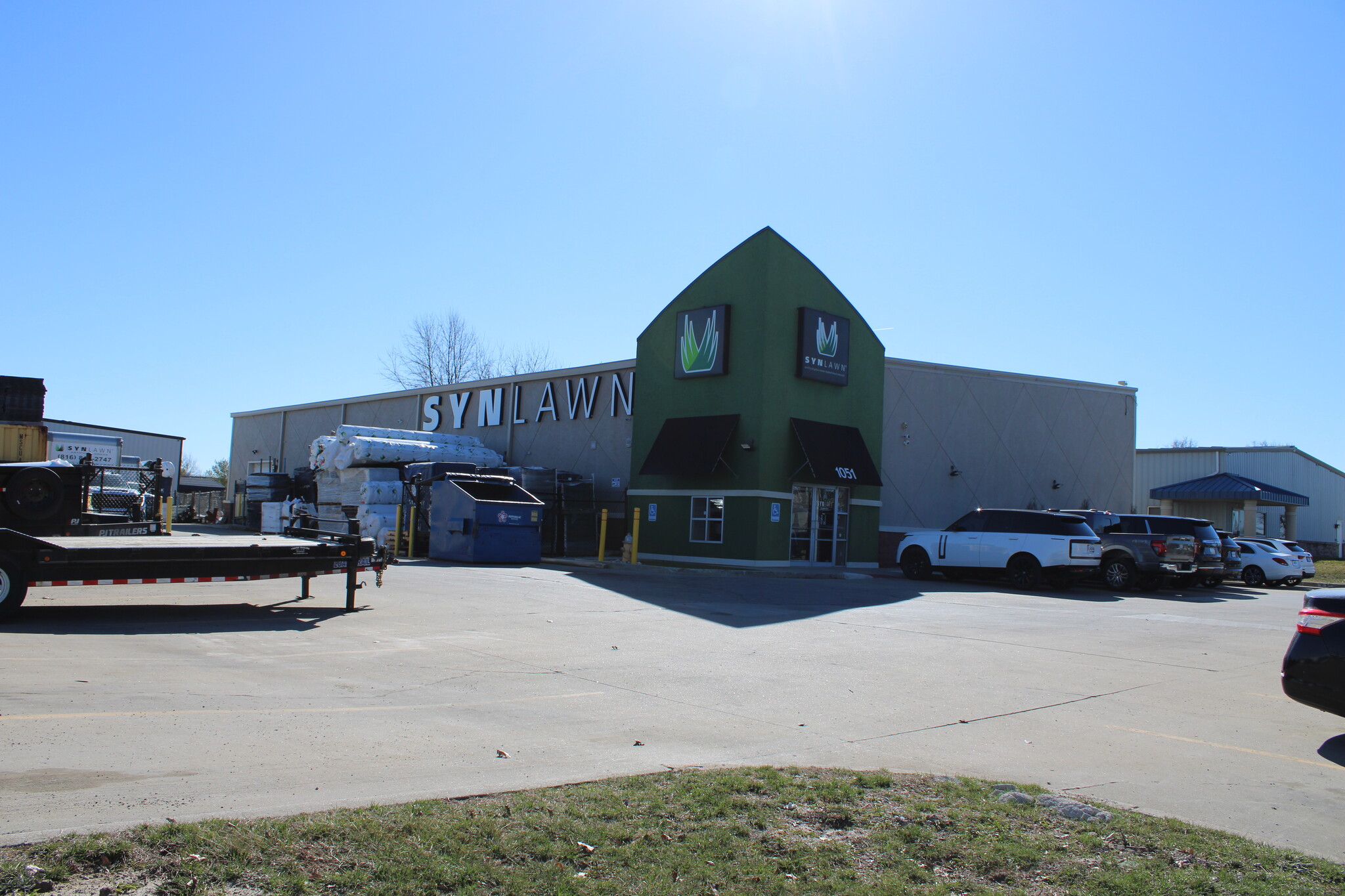 1051 SE Century Dr, Lee's Summit, MO for Sale