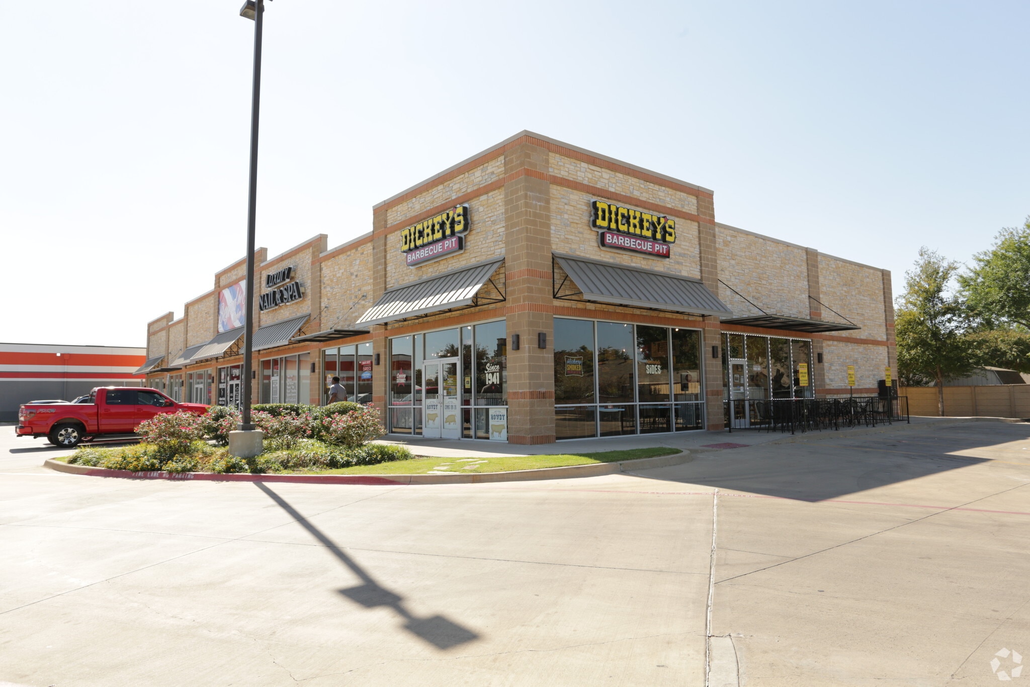 3715 S Carrier Pky Grand Prairie, TX 75052 Shopping Center Property