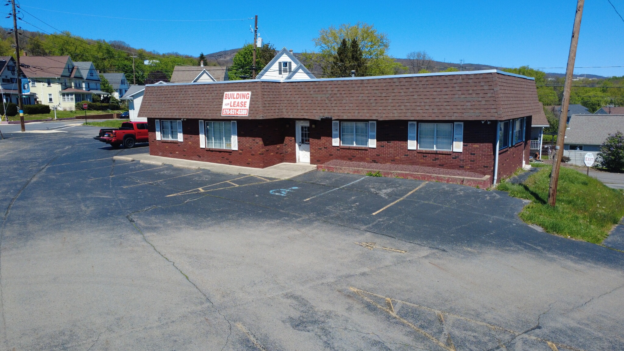 922 Oak St, Scranton, PA for Rent