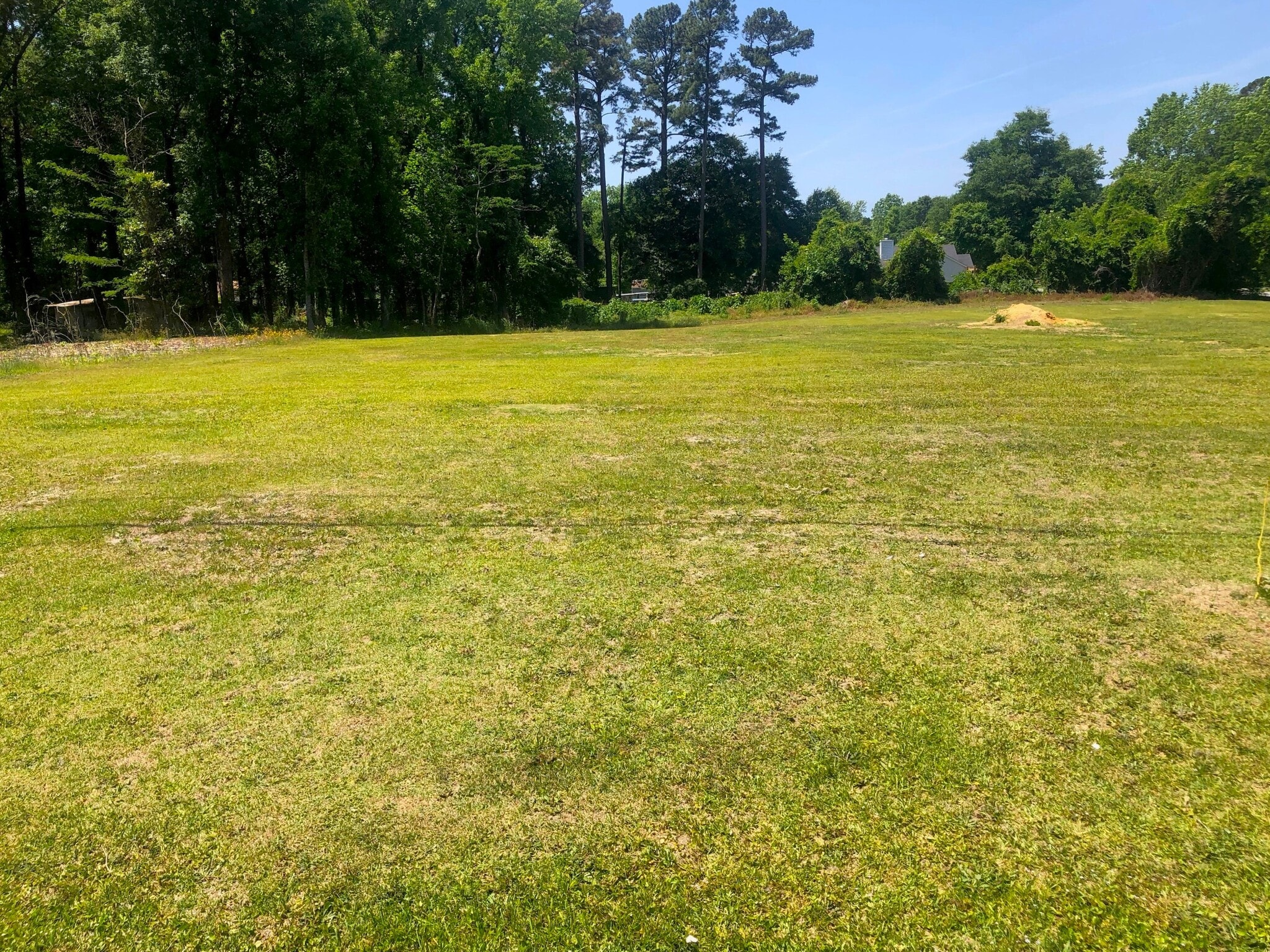 195 S Creek Dr, Jacksonville, NC for Sale