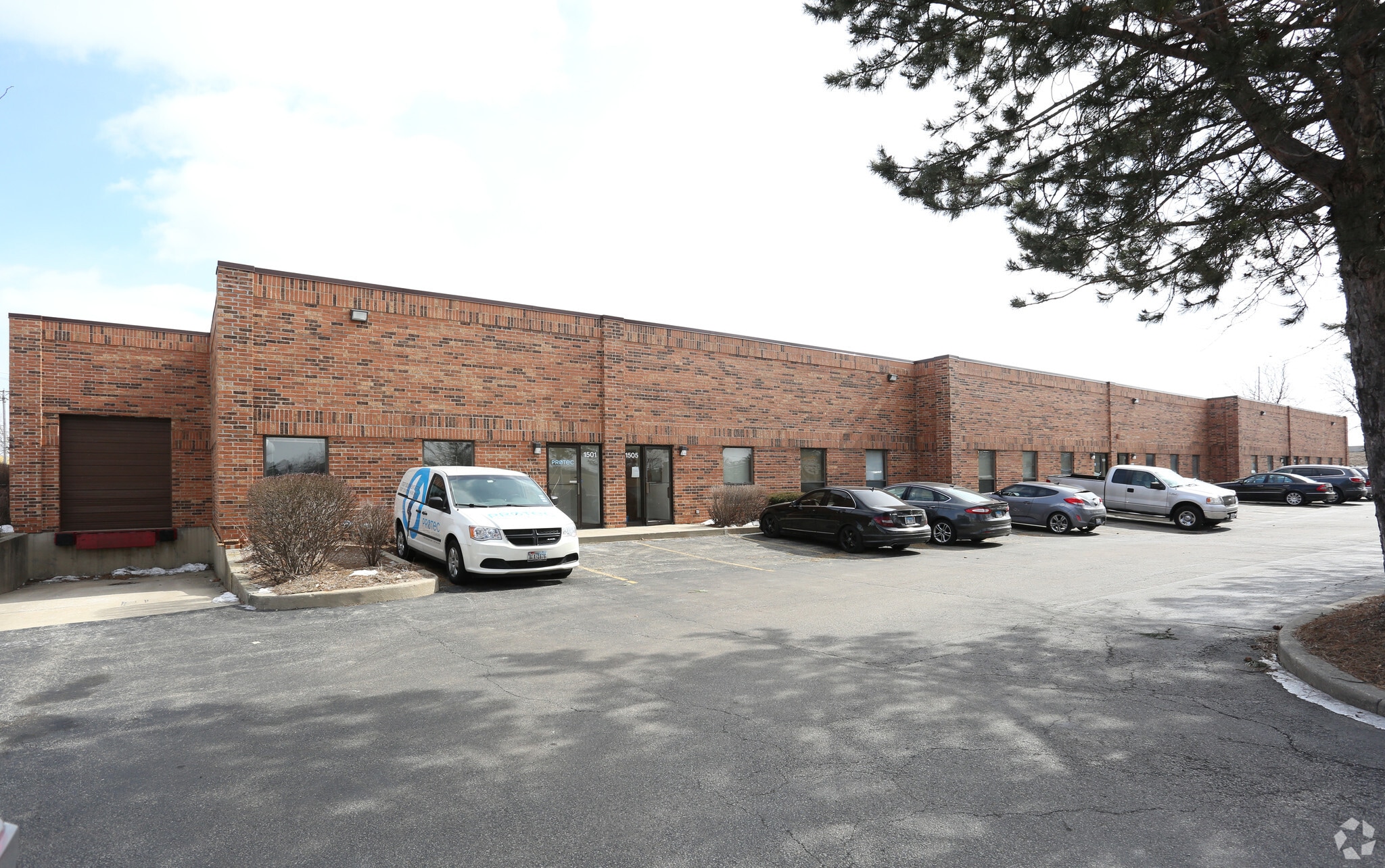 1817 Morse Blvd, Schaumburg, IL for Rent