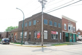 Lake Mills, WI Storefront Retail/Residential - 202 S Main St