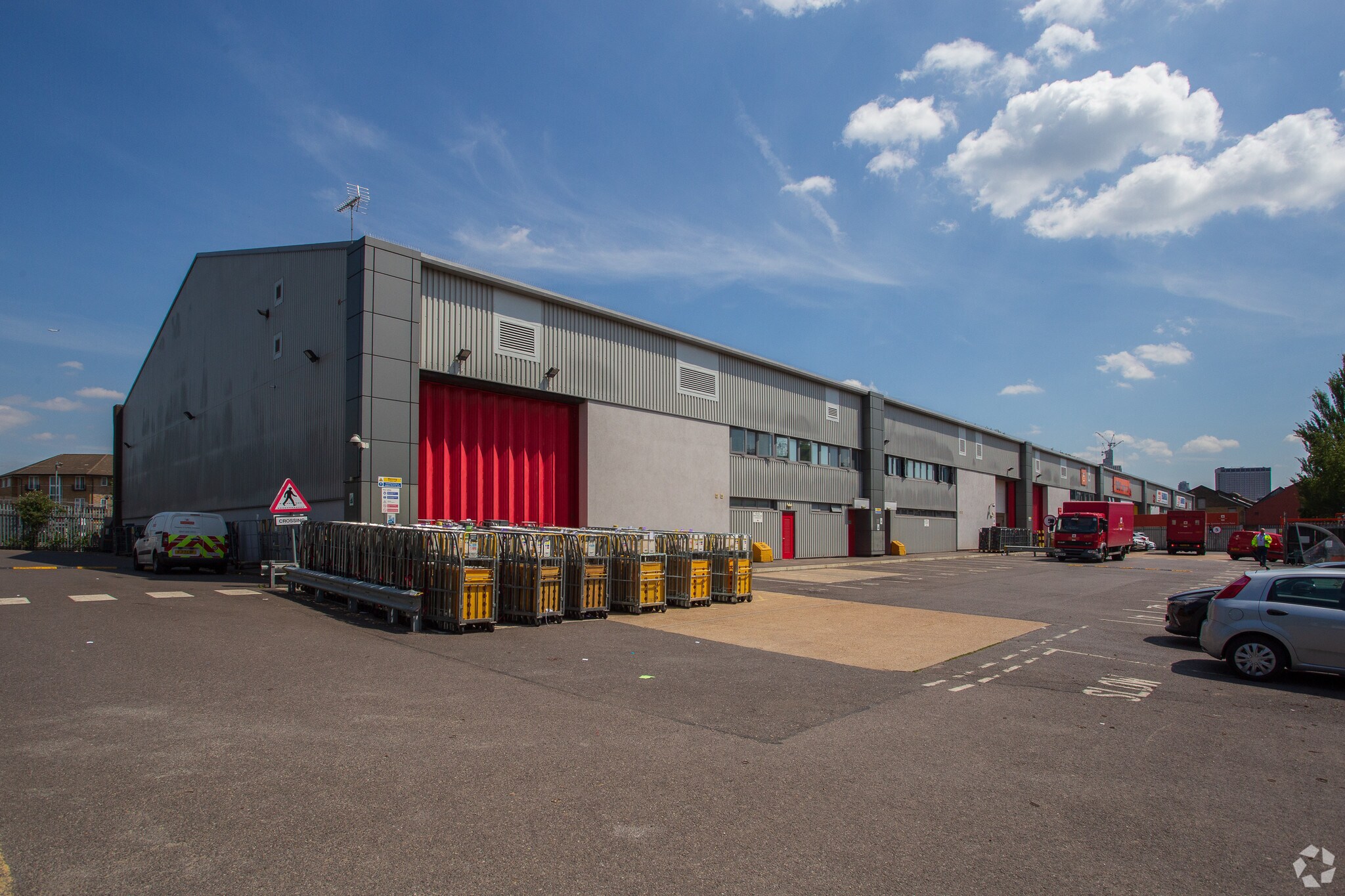Factory Ln, Croydon, LND for Rent