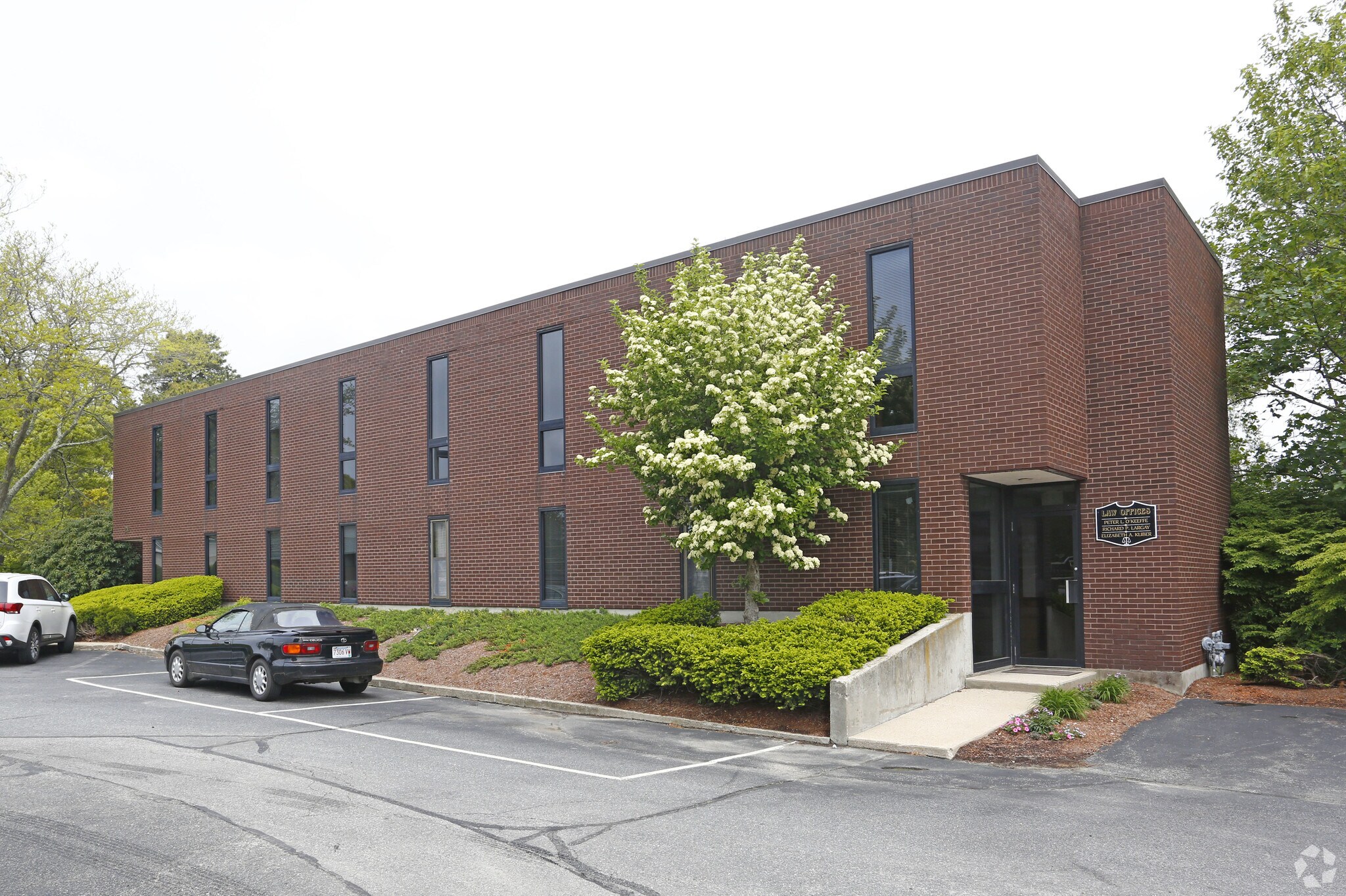 218 W Main St, Hyannis, MA for Sale