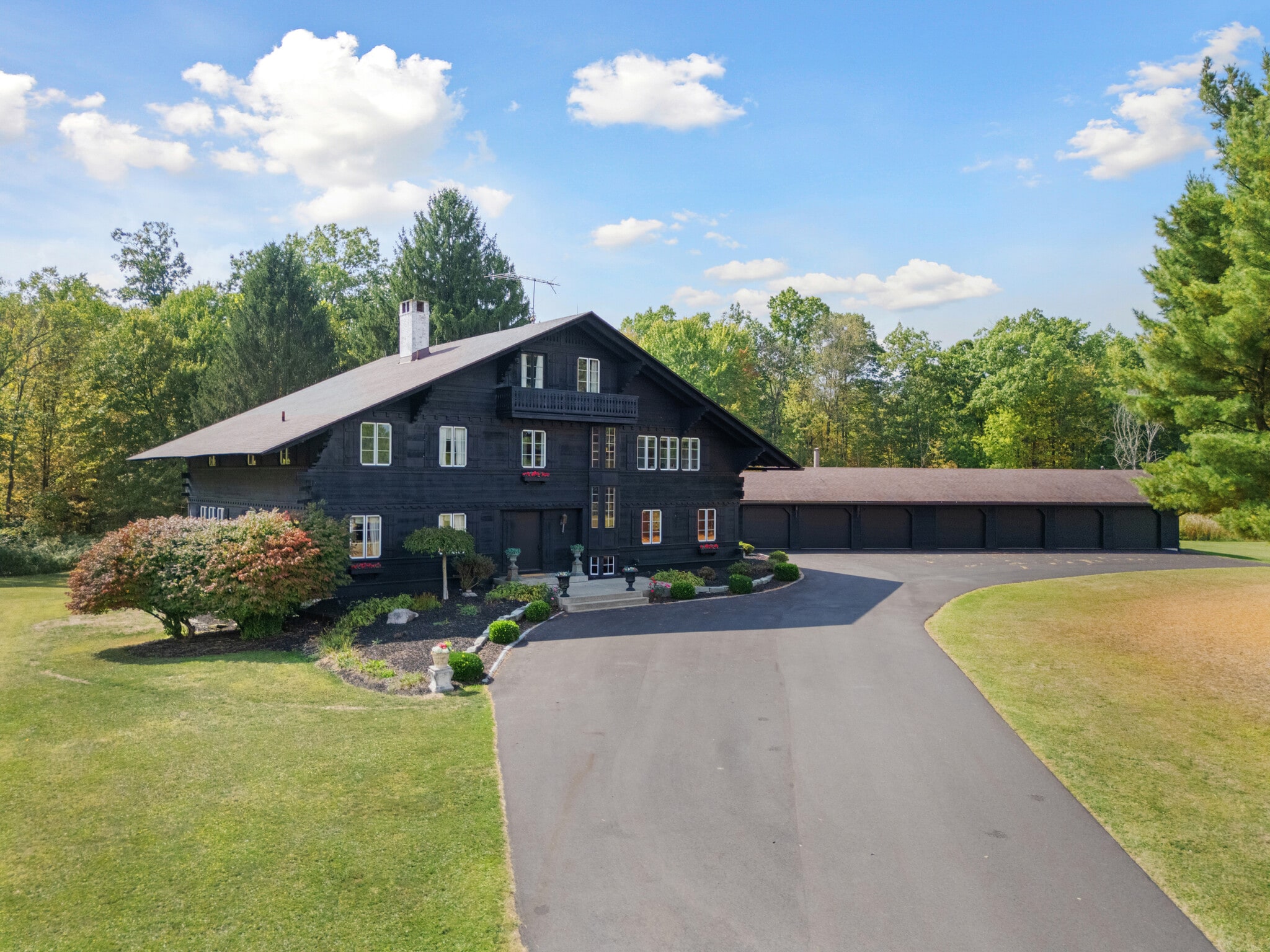 550 Warner rd, Vienna, OH for Sale