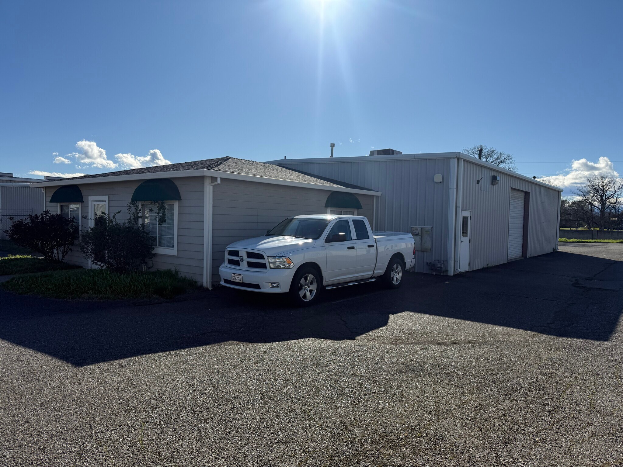 20260 Skypark Dr, Redding, CA for Rent