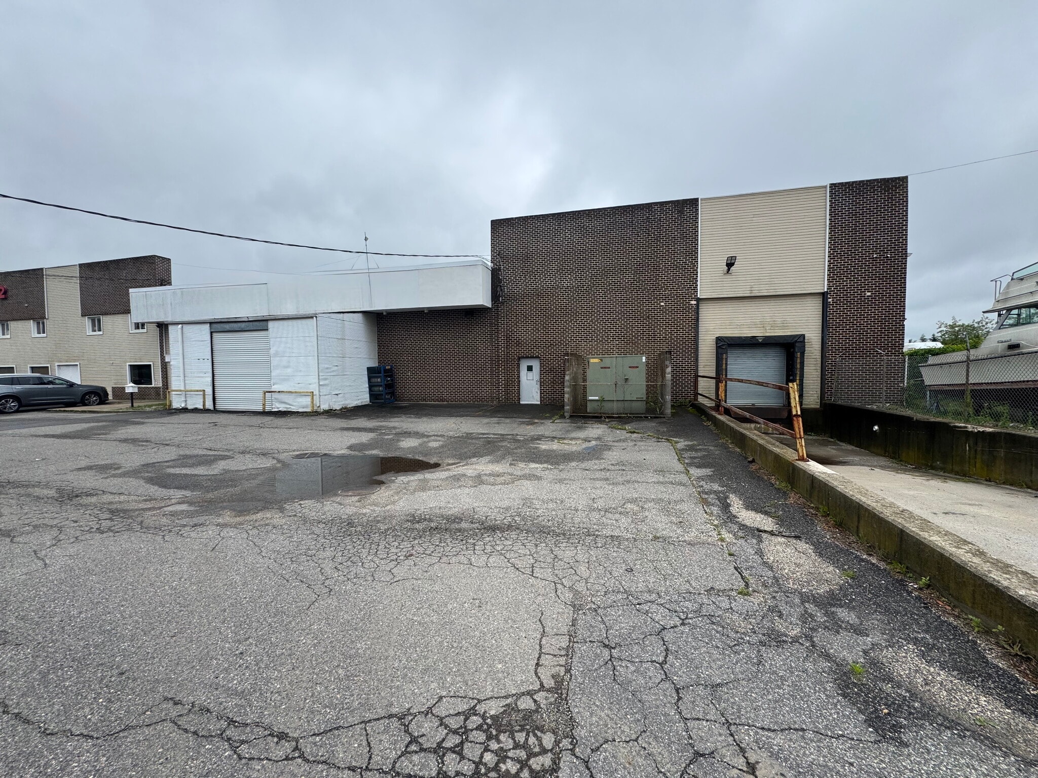 12 Wisconsin Ct, Bay Shore, NY for Rent
