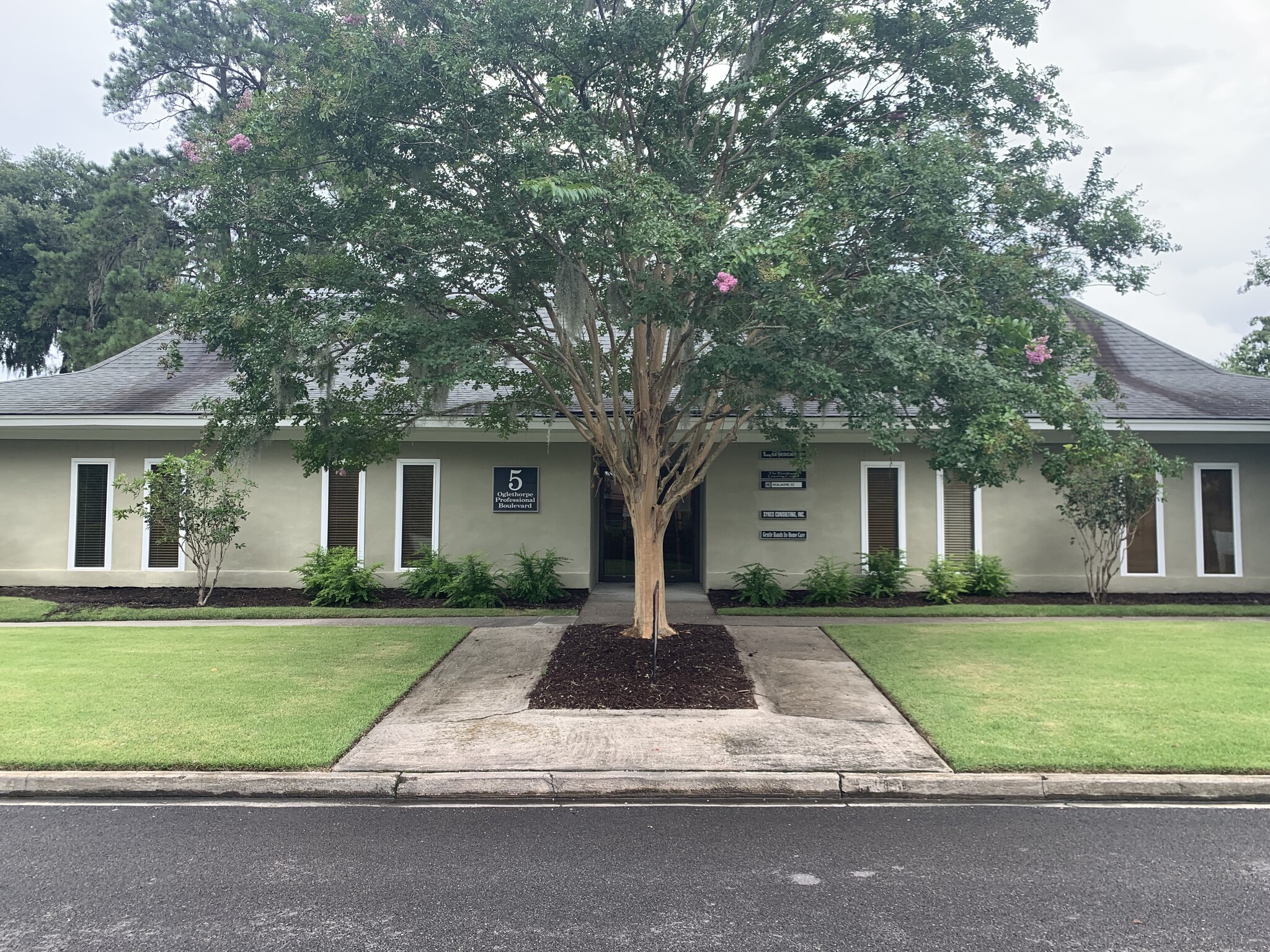 5 Oglethorpe Professional Blvd, Savannah, GA for Rent