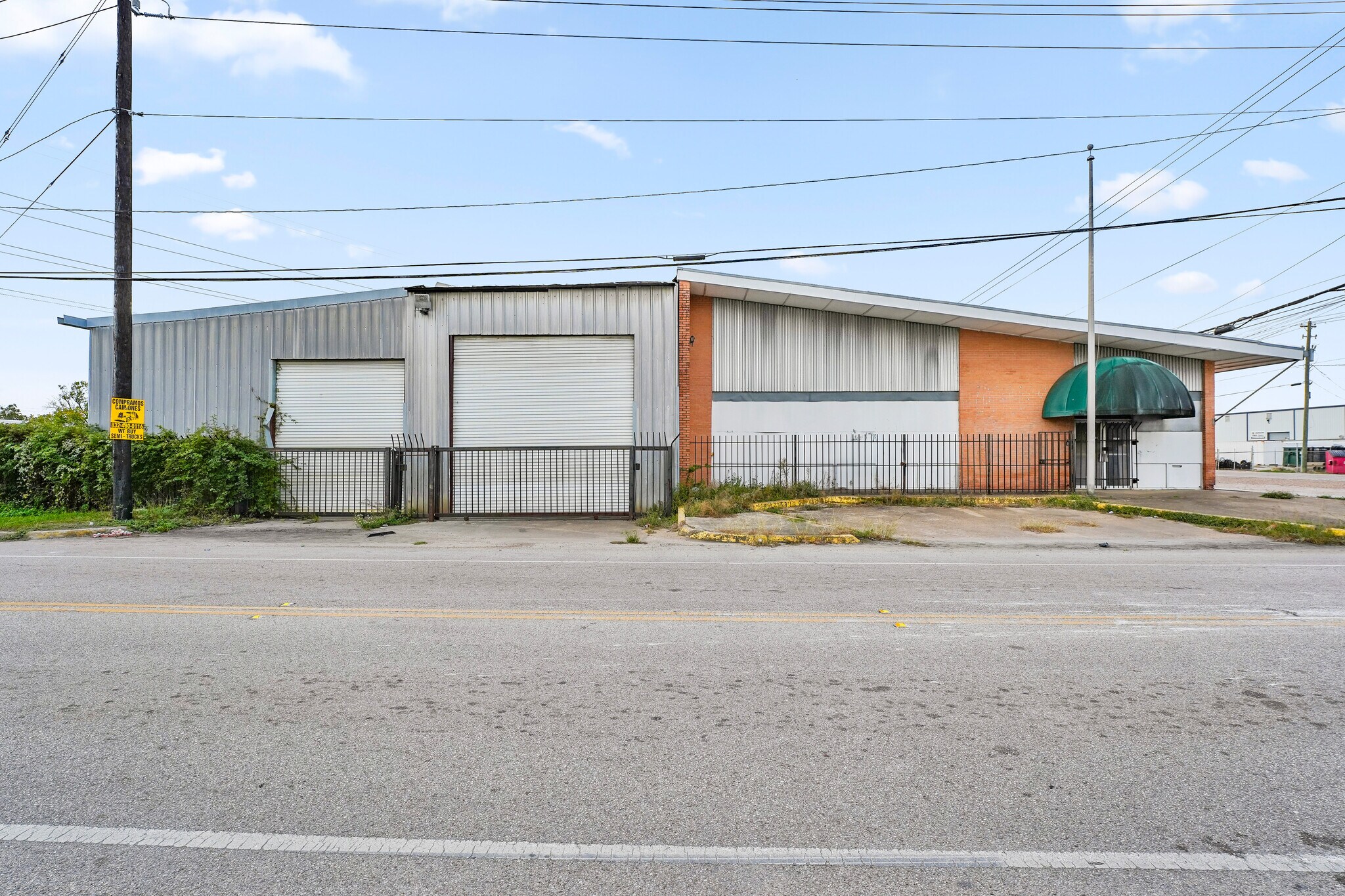 16144 Market St, Channelview, TX for Sale