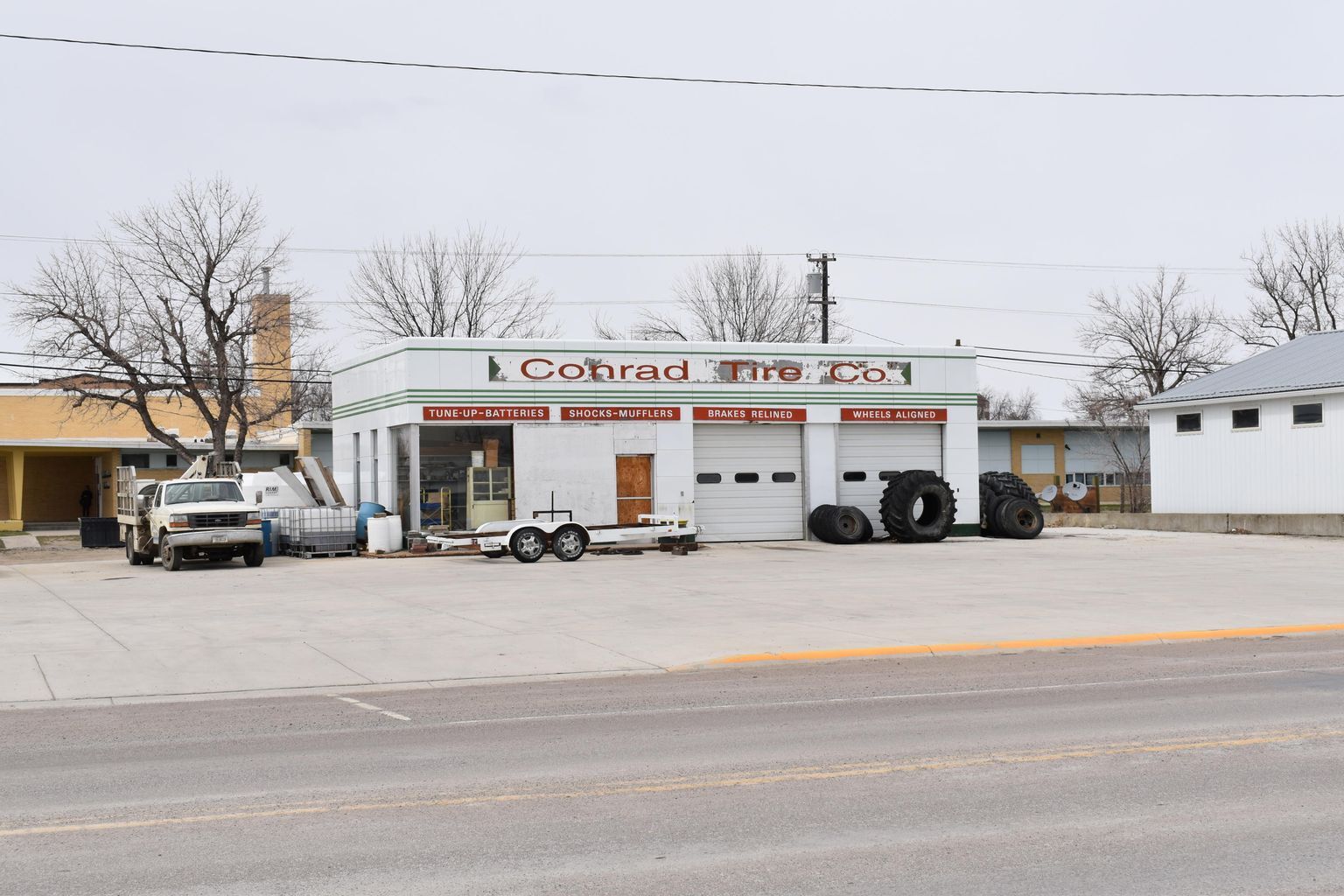 216 S Main St Conrad, MT 59425 Retail Property for Lease on
