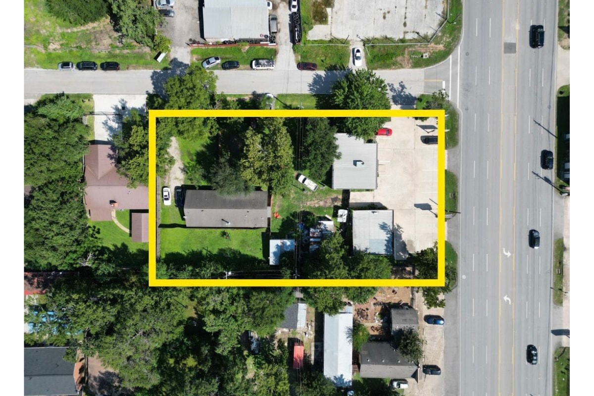 11515 Jones Rd, Houston, TX for Sale