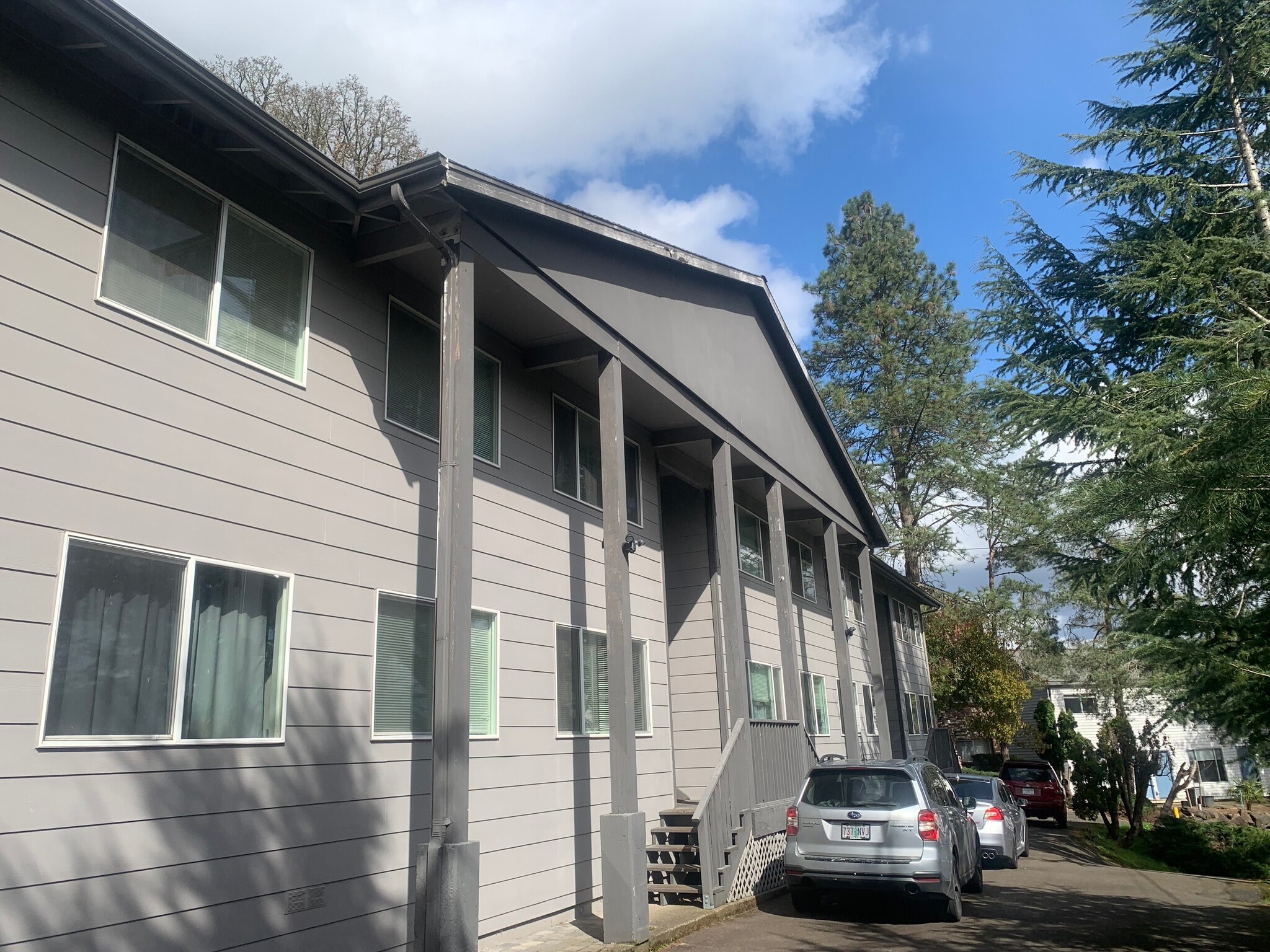 4700 Falls View Ave, West Linn, OR for Sale