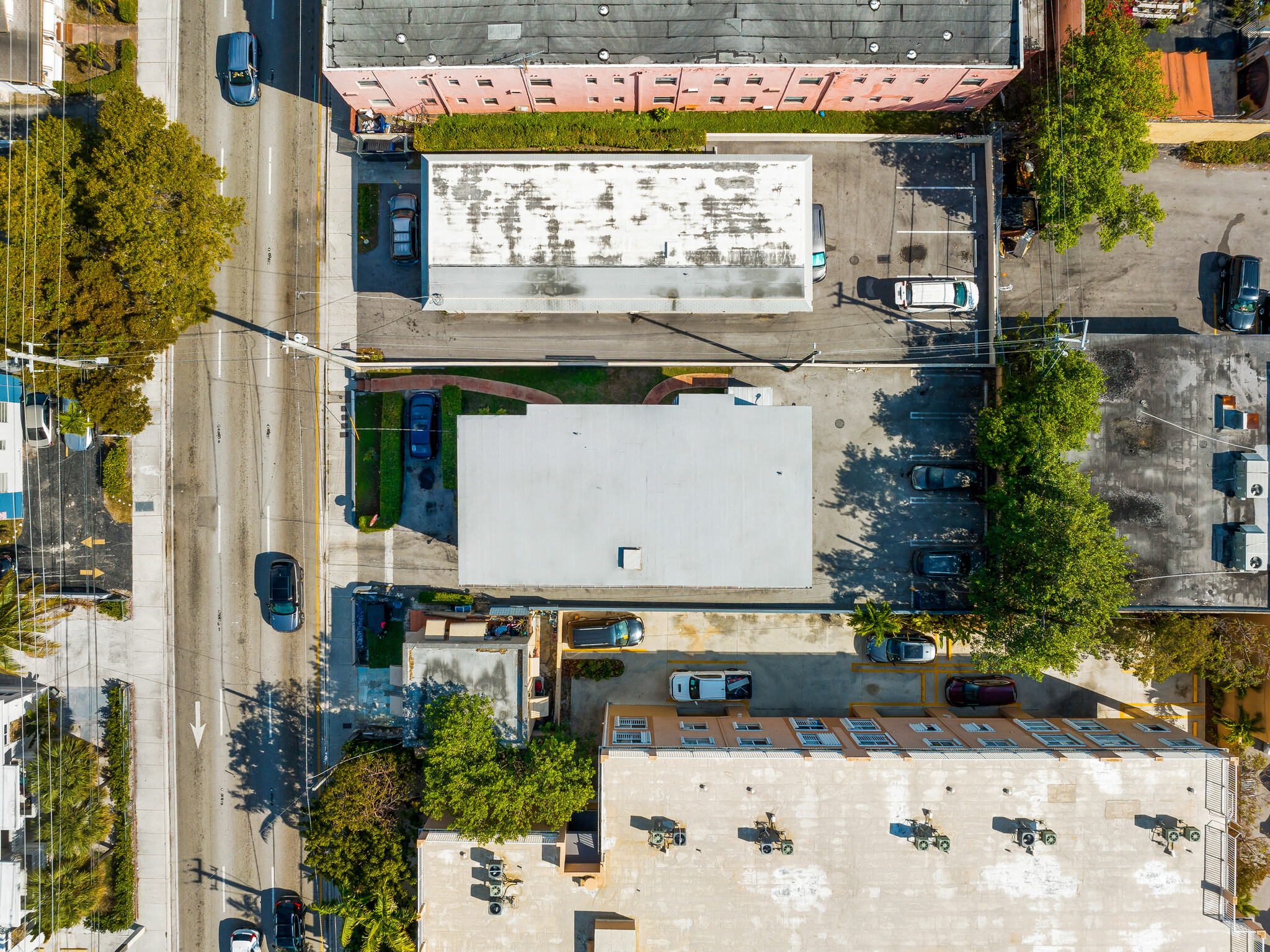 1050 SW 7th St, Miami, FL for Sale