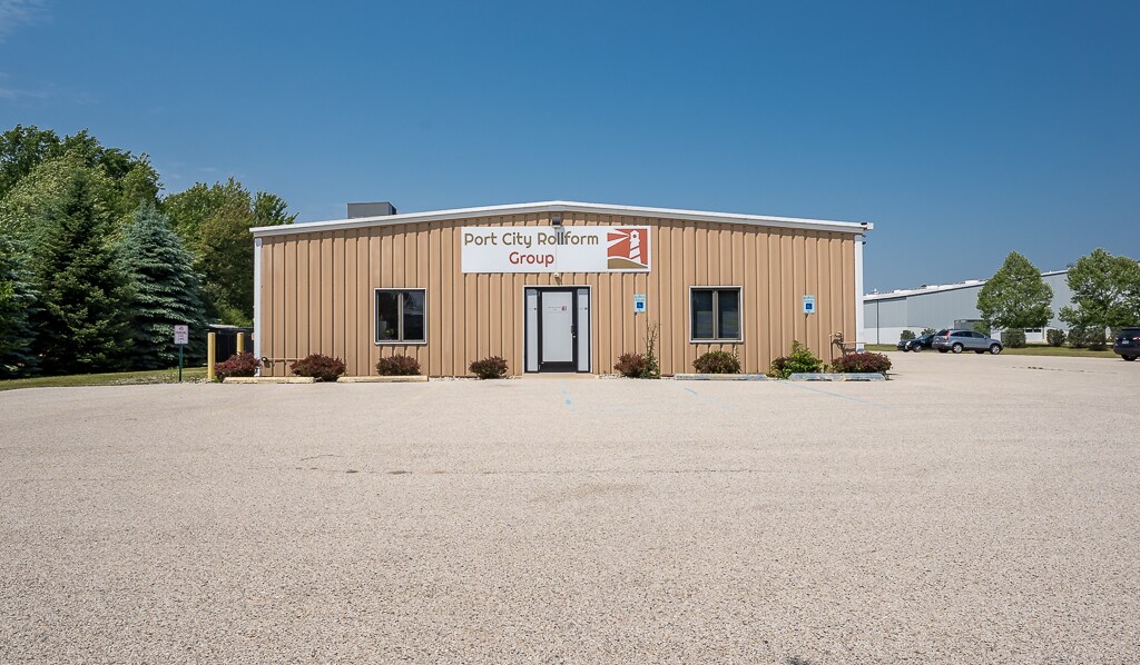1130 E Mount Garfield Rd, Muskegon, MI for Sale