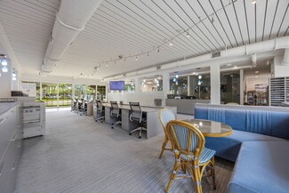 Naples, FL Office/Retail - 800 Seagate Dr
