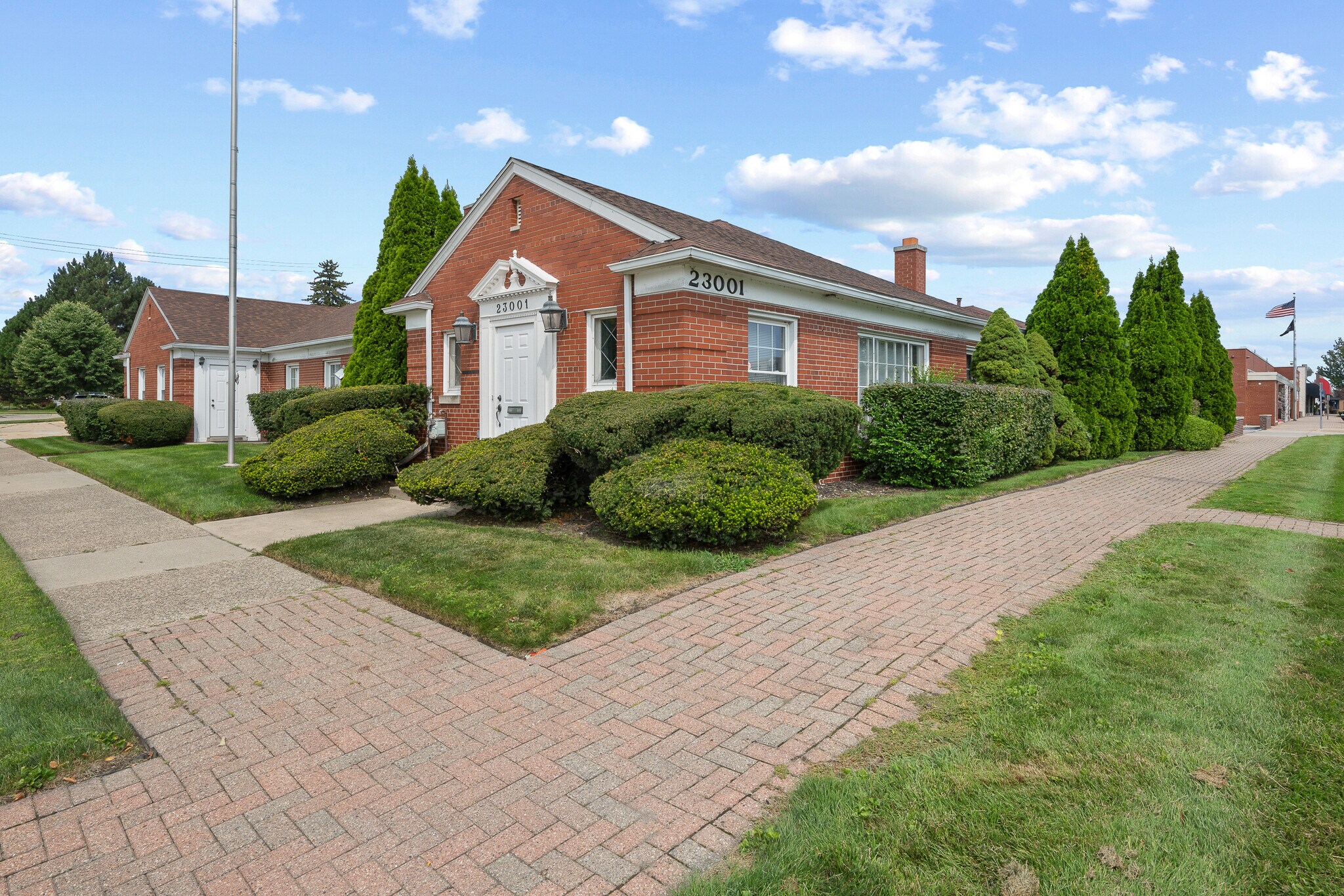 23001-23003 Greater Mack Ave, Saint Clair Shores, MI for Rent