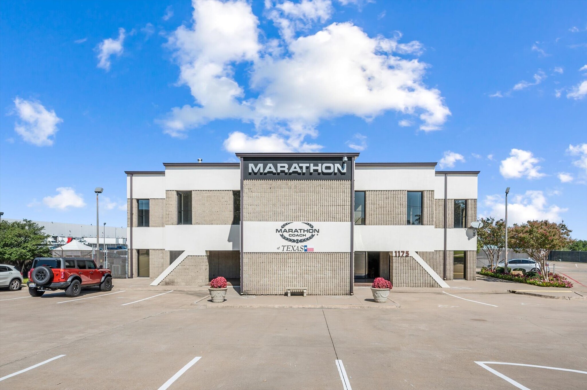 1175 Post & Paddock Rd, Grand Prairie, TX for Rent