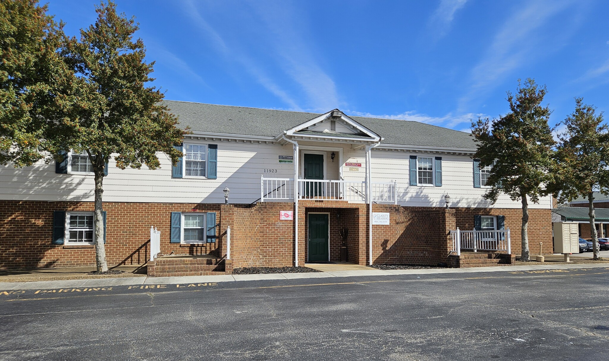 11923 Centre St, Chester, VA for Sale