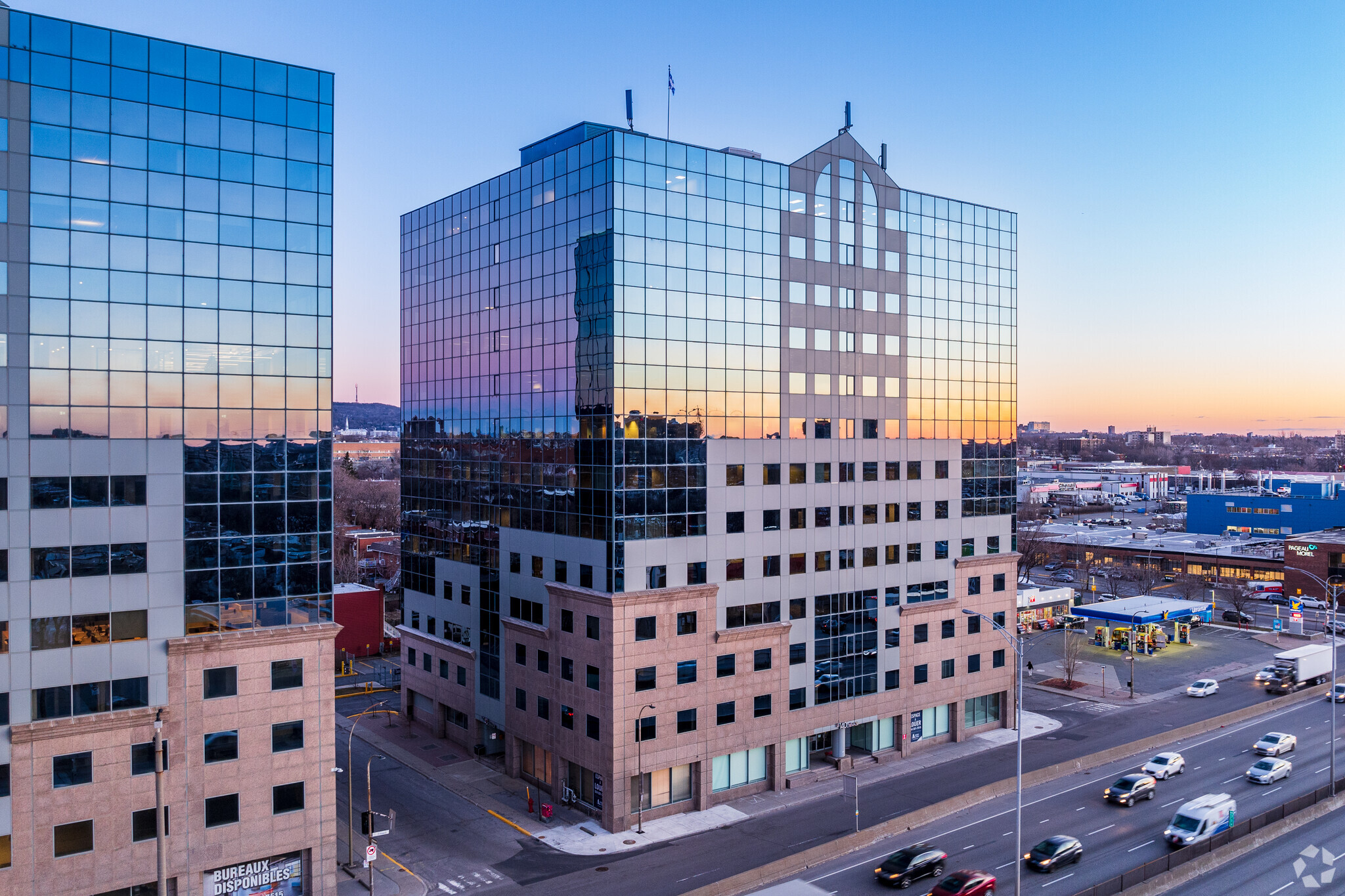 140 Boul Crémazie O, Montréal, QC for Rent