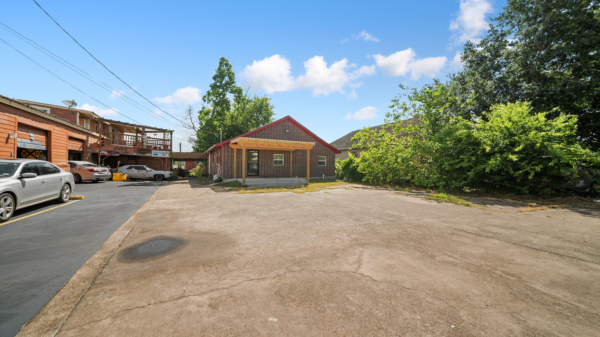2209 Highway 3, Dickinson, TX for Sale
