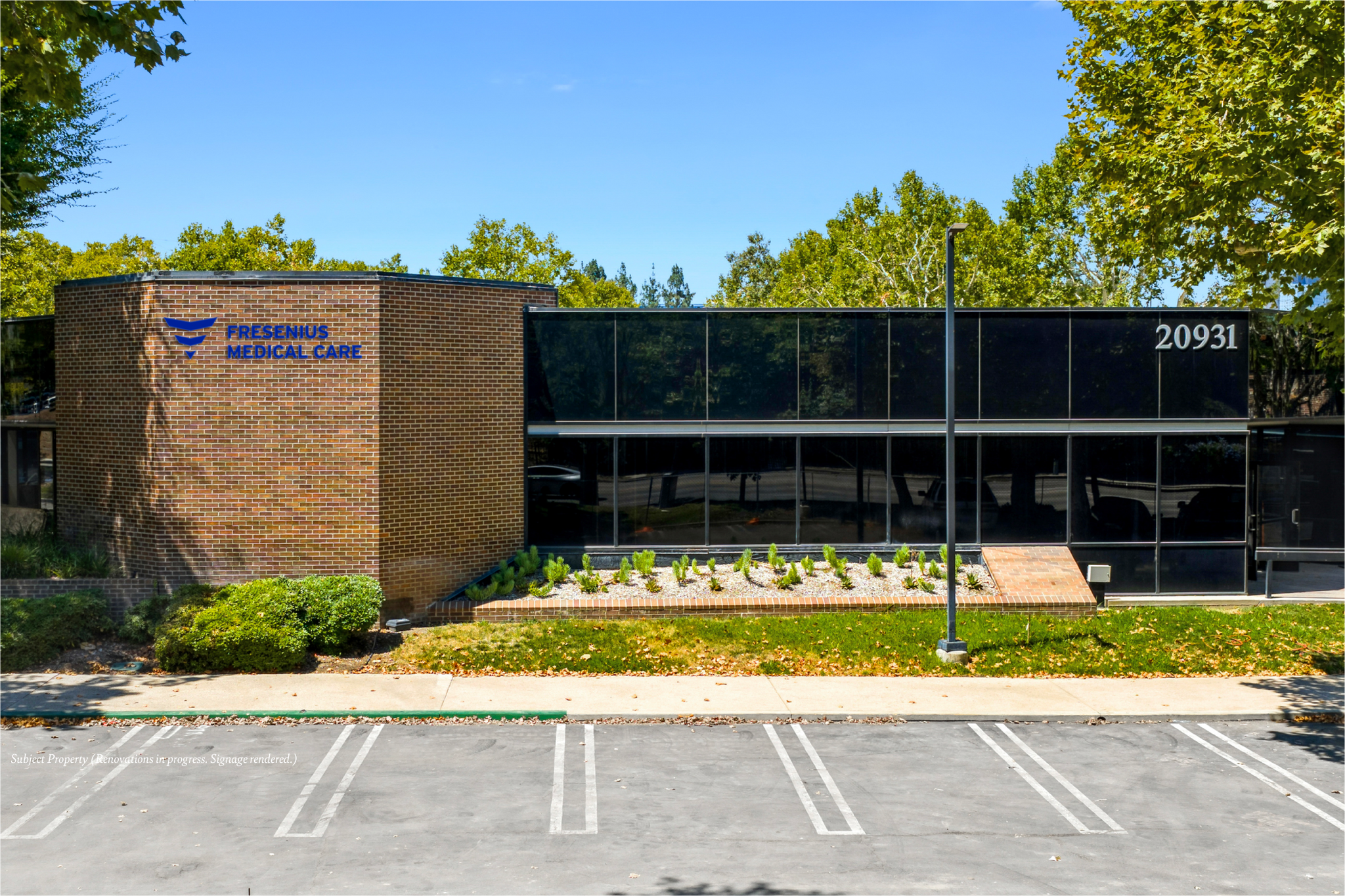 20931 Burbank Blvd, Woodland Hills, CA for Sale