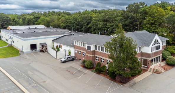 172 E Main St, Georgetown, MA for Rent