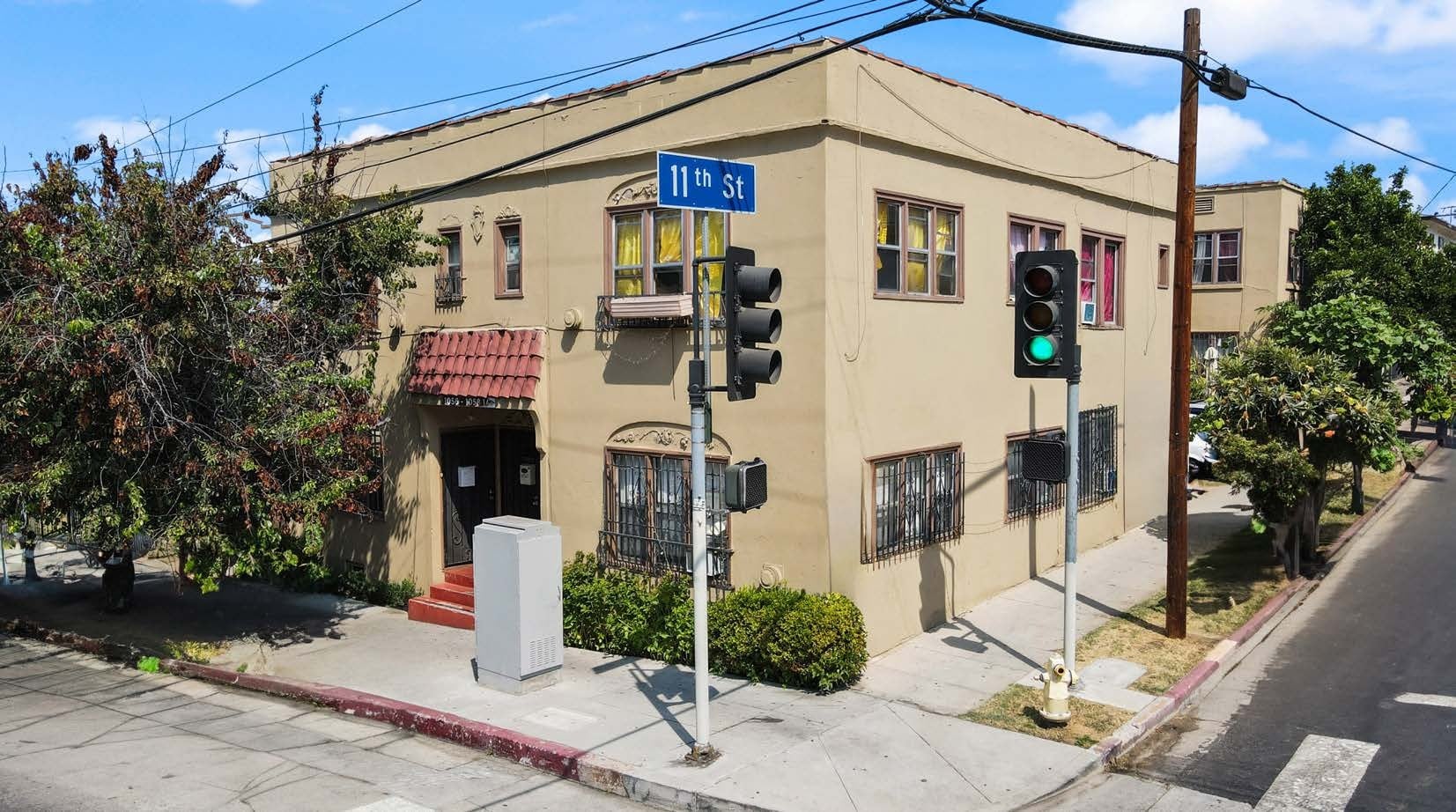 3013 W 11th St, Los Angeles, CA for Sale