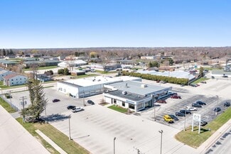 Green Bay, WI Auto Dealership - 1988 E Mason St