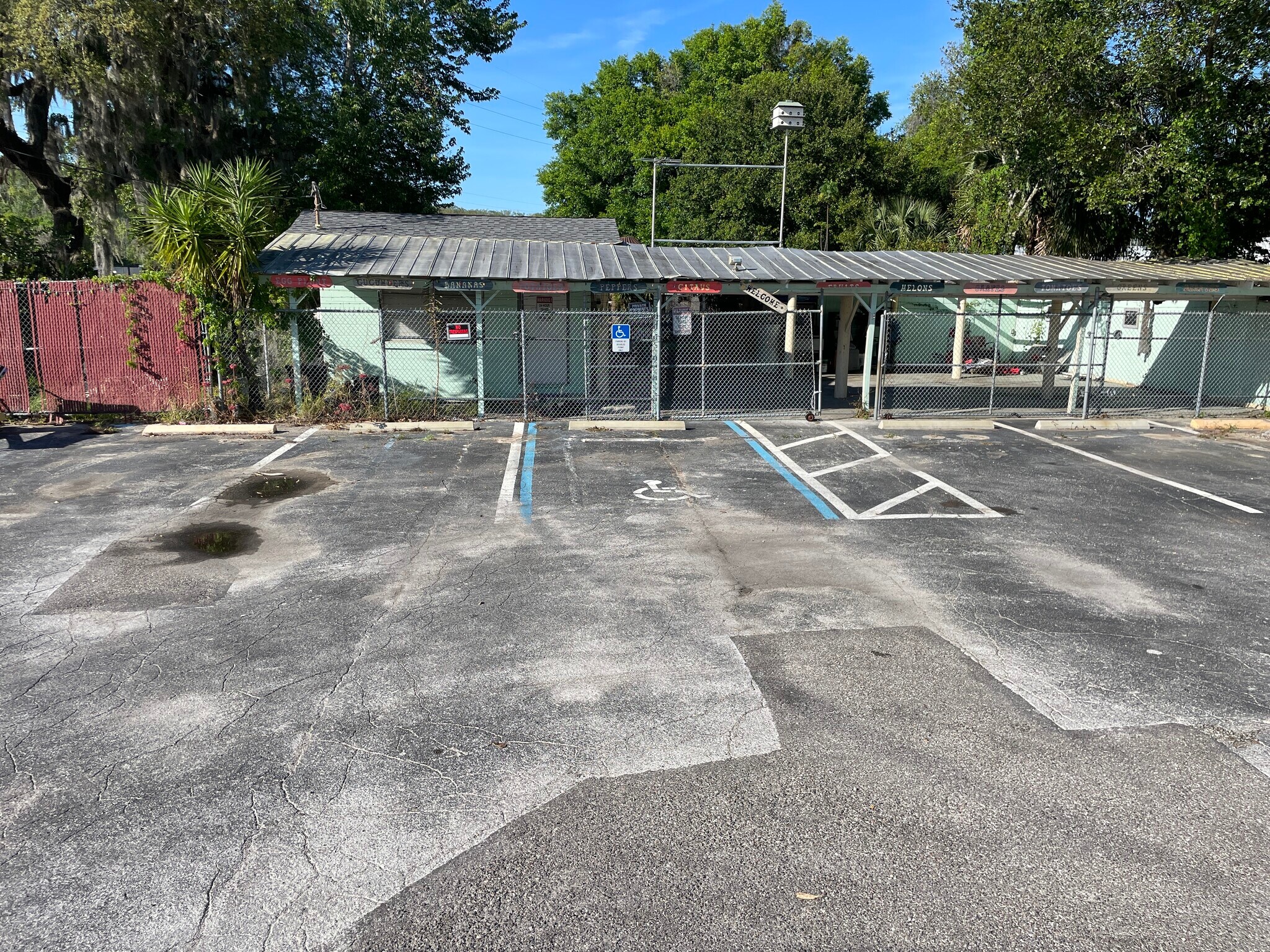 916 W Main St Tavares, FL 32778 Land Property for Sale on