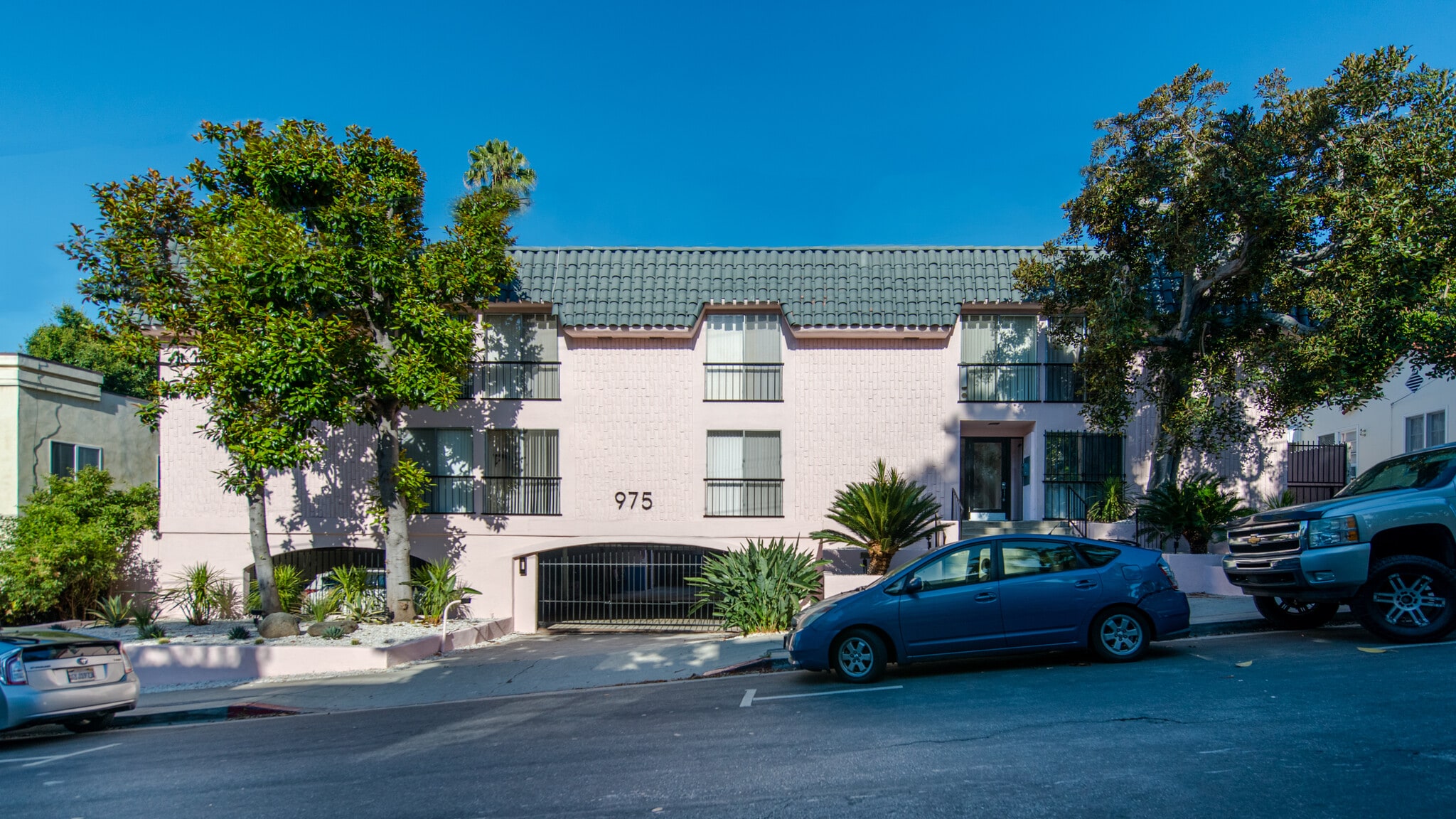 954 Palm Ave, West Hollywood, CA for Sale