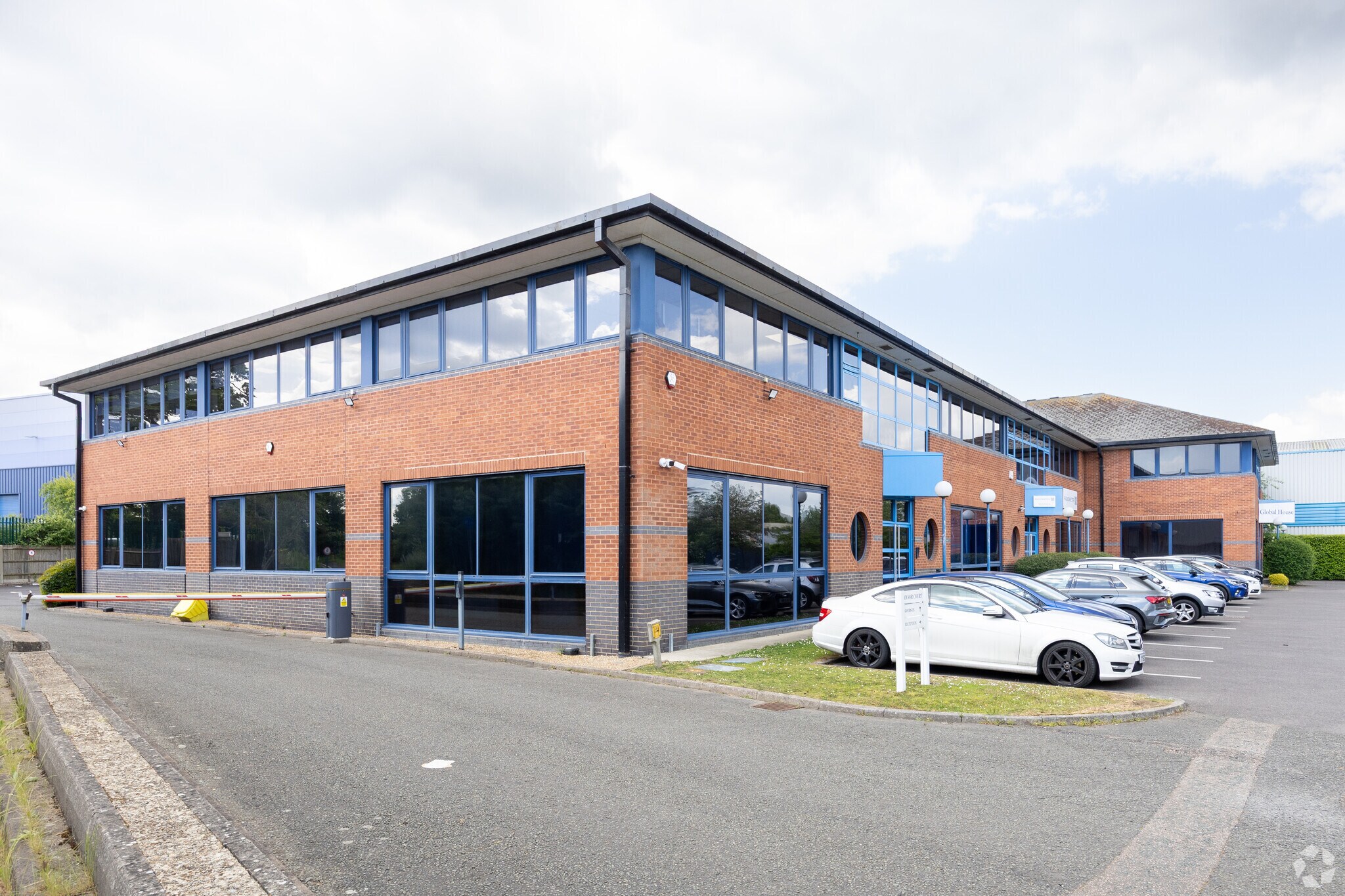 Manor Royal, Crawley, WSX for Rent