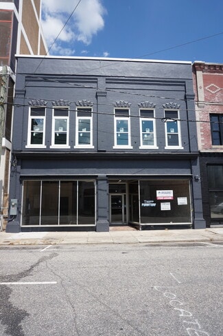 N Washington & Rose St