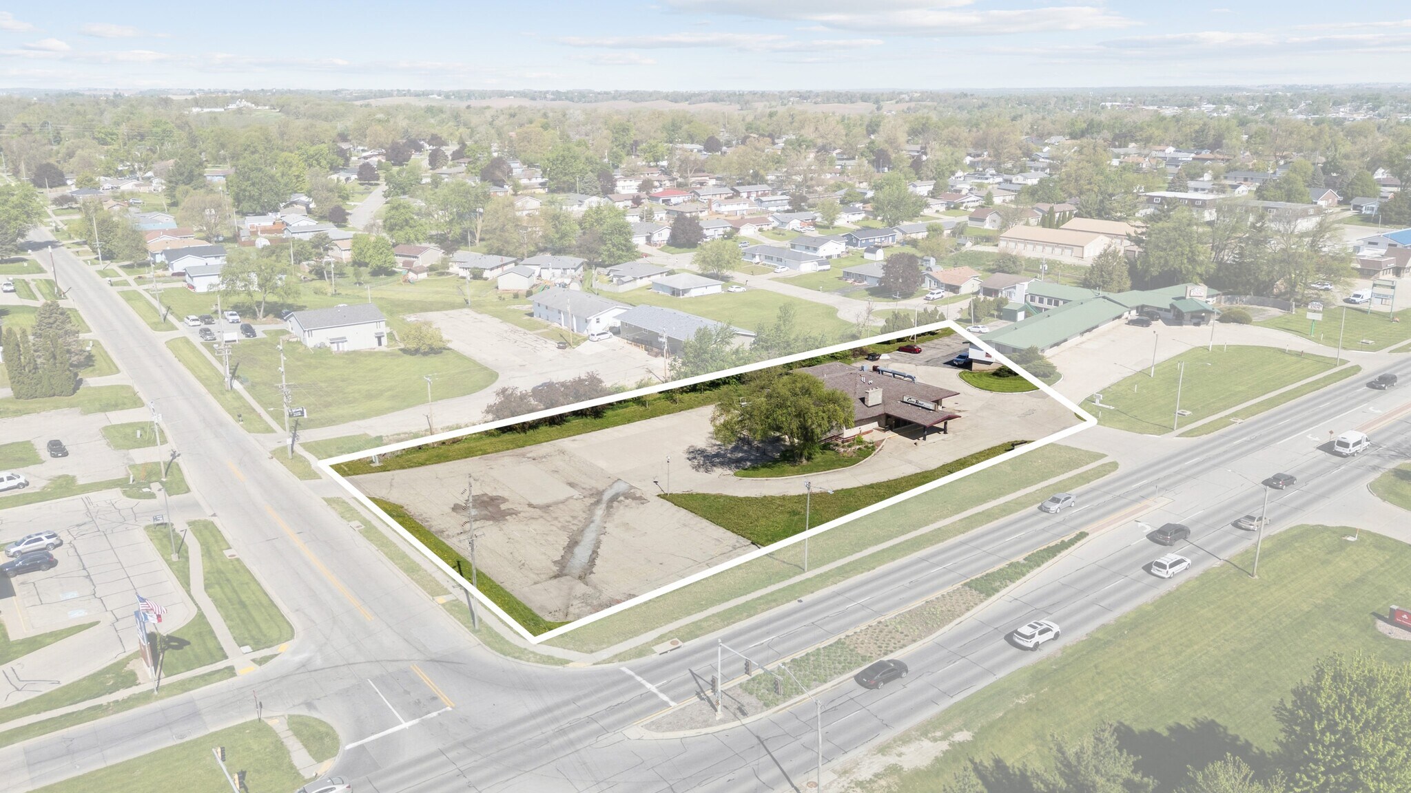 2013 S Center St, Marshalltown, IA for Sale