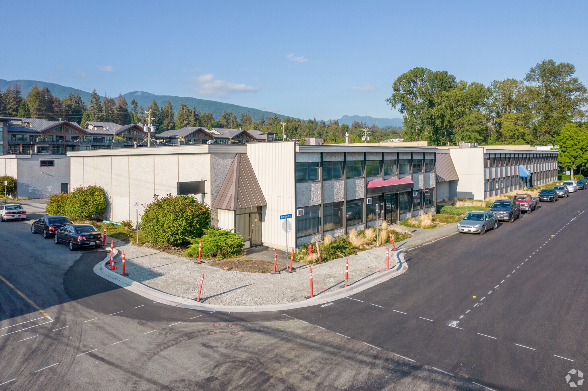 1088 Roosevelt Cres, North Vancouver District, BC for Sale