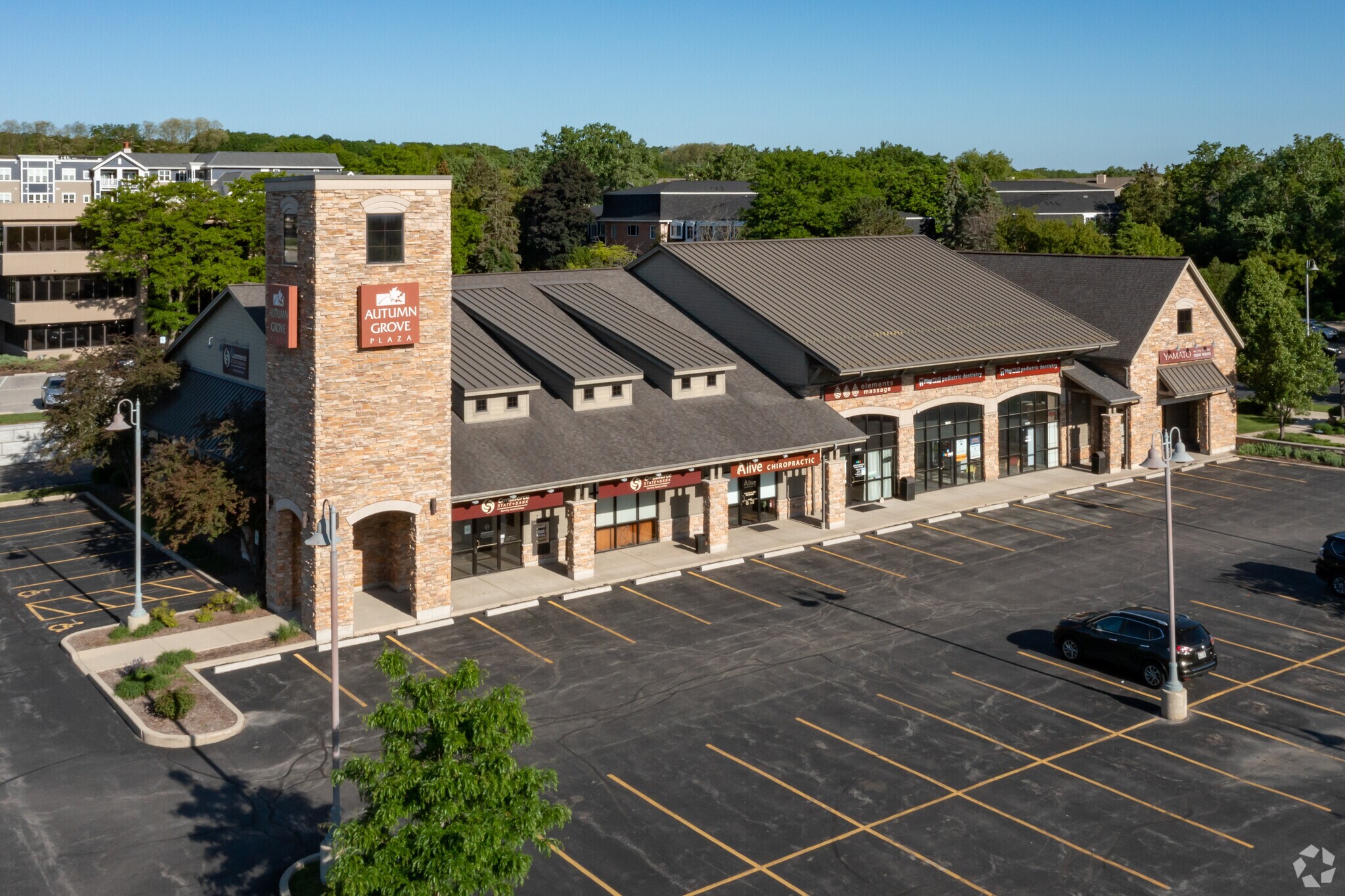 12850-12960 W Bluemound Rd, Elm Grove, WI for Rent