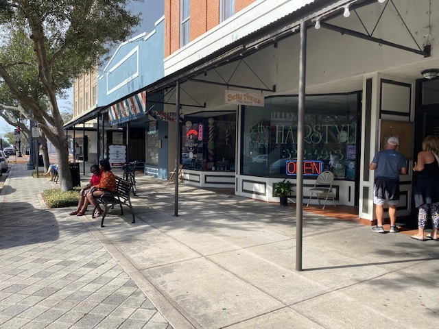 106 E 1st St, Sanford, FL for Rent