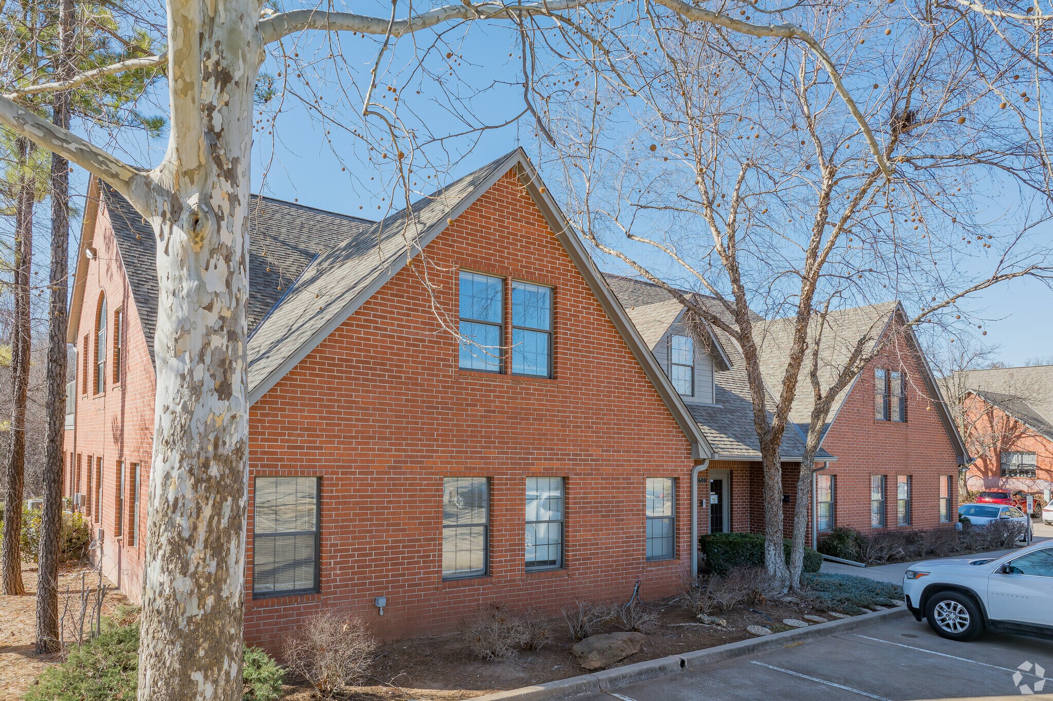 1900 E 15th St, Edmond, OK for Rent