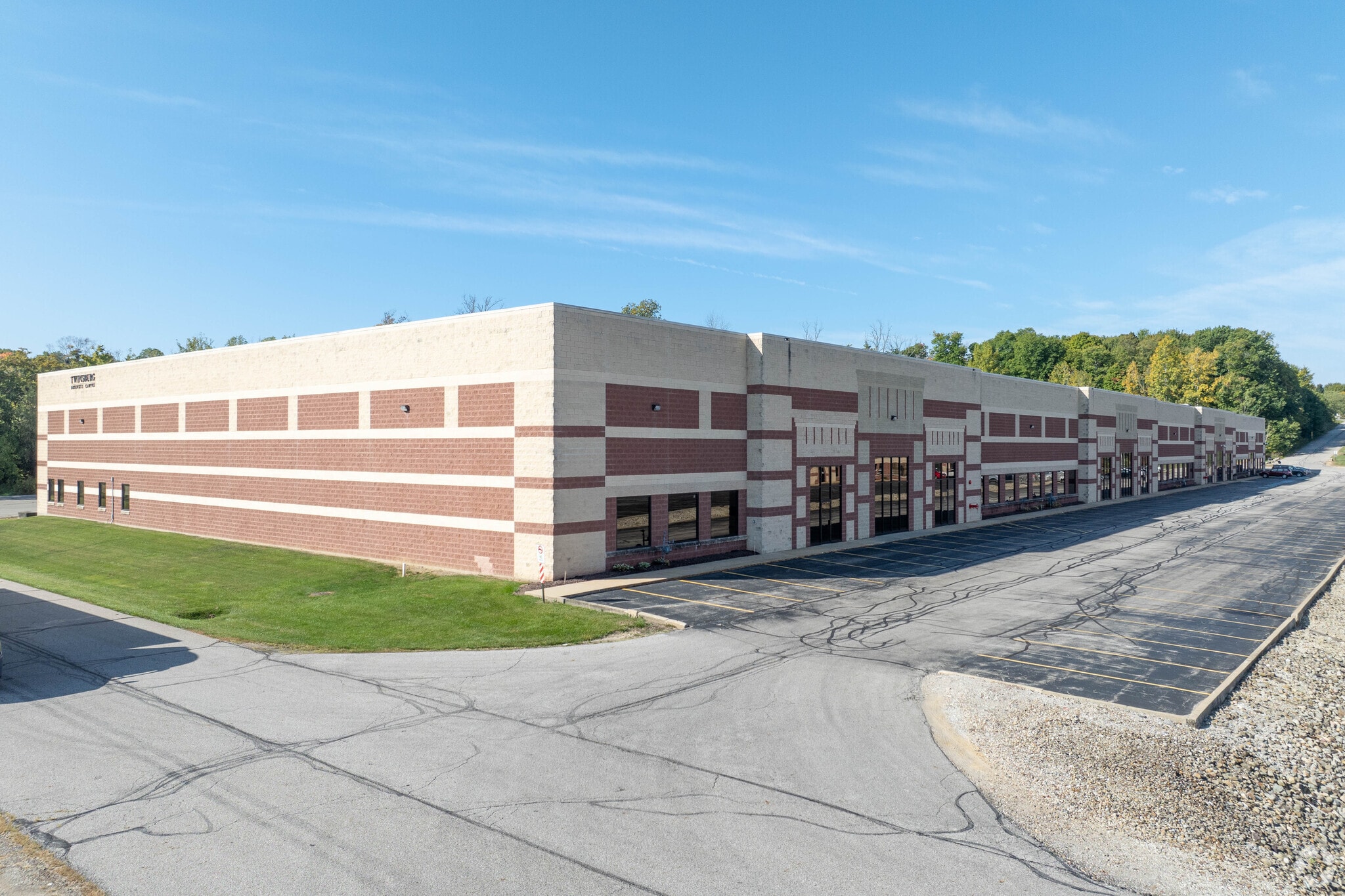 2479 Edison Blvd, Twinsburg, OH for Sale