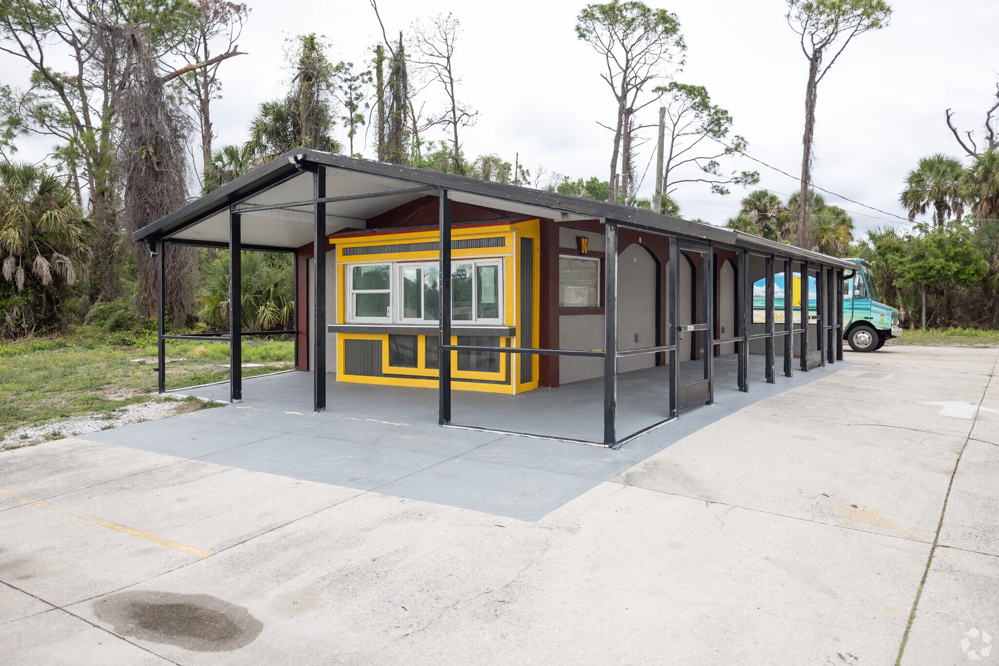 320 Tamiami Trl, Port Charlotte, FL for Sale