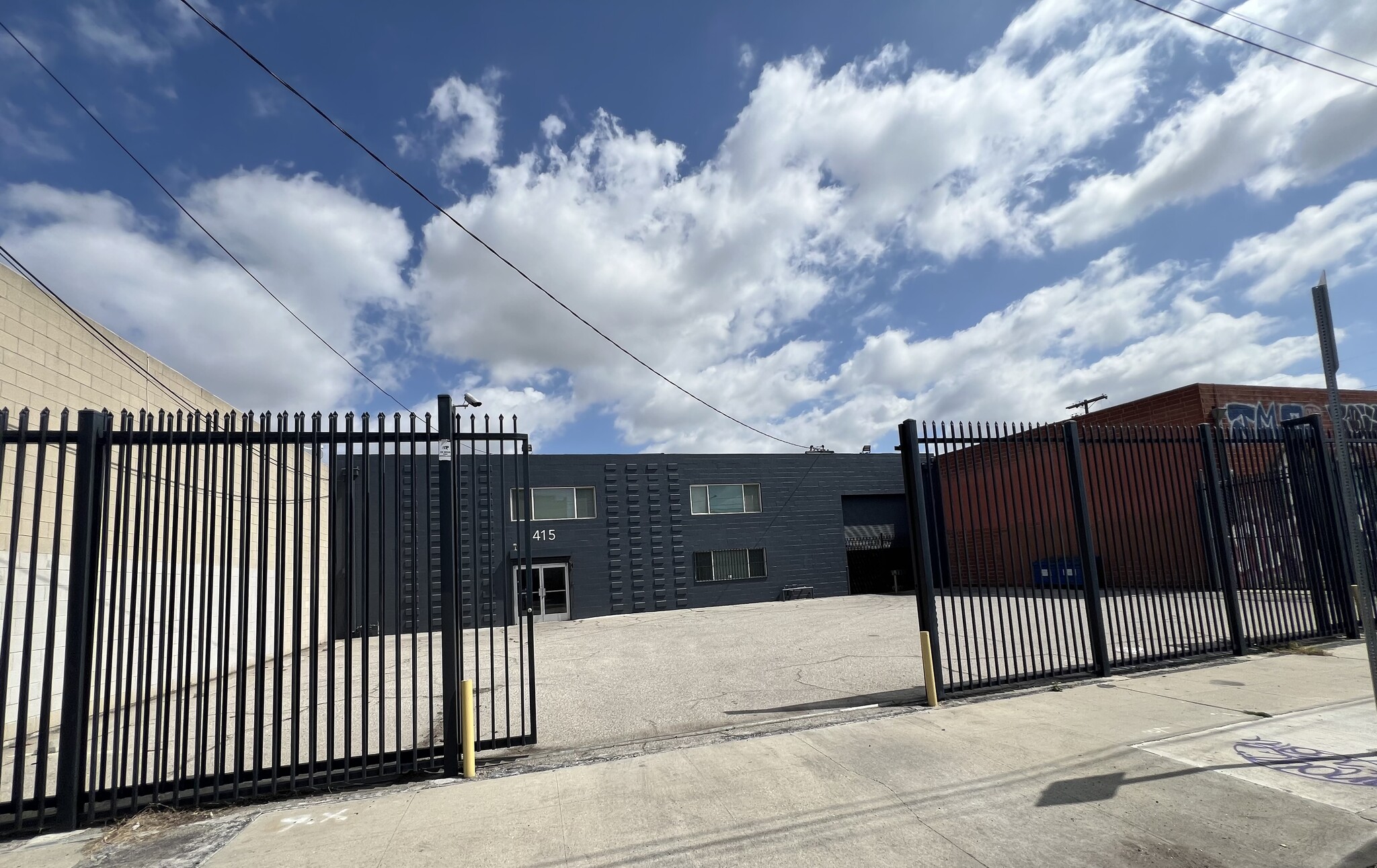 1415 Newton St, Los Angeles, CA for Rent