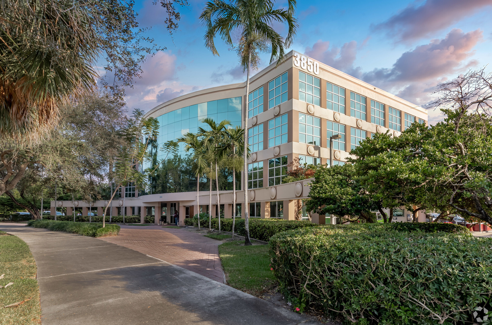 3850 Hollywood Blvd, Hollywood, FL for Sale