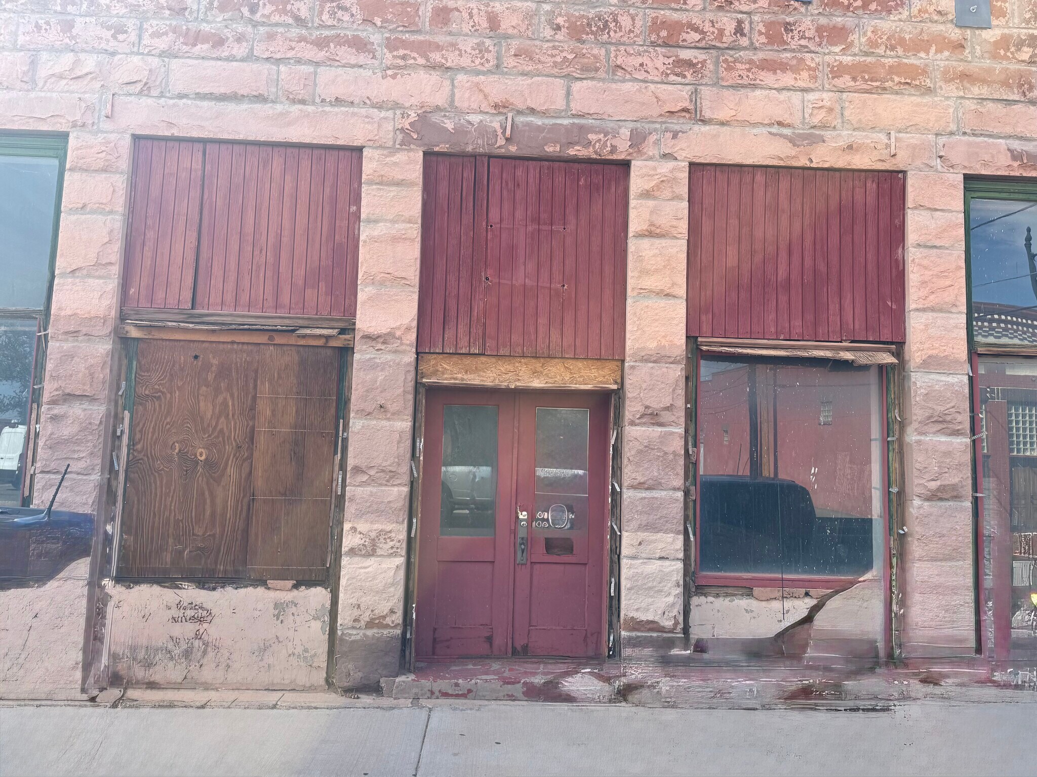 109 Kinsley ave, Winslow, AZ for Sale