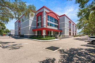 Bradenton, FL Self-Storage Facilities - 6015 26th St W