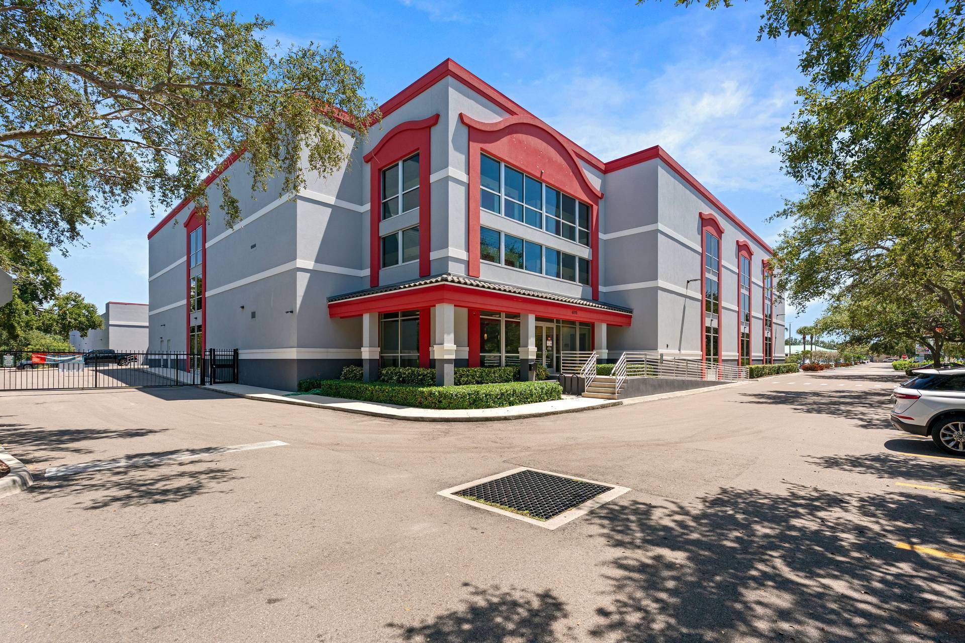 6015 26th St W, Bradenton, FL for Sale