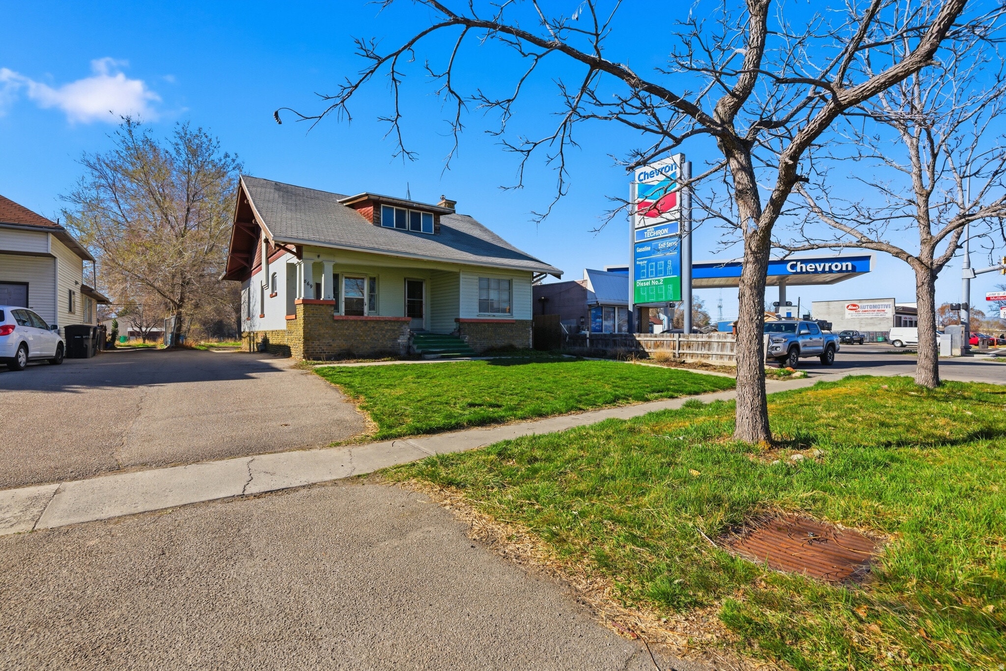 869 W Center St, Provo, UT for Sale
