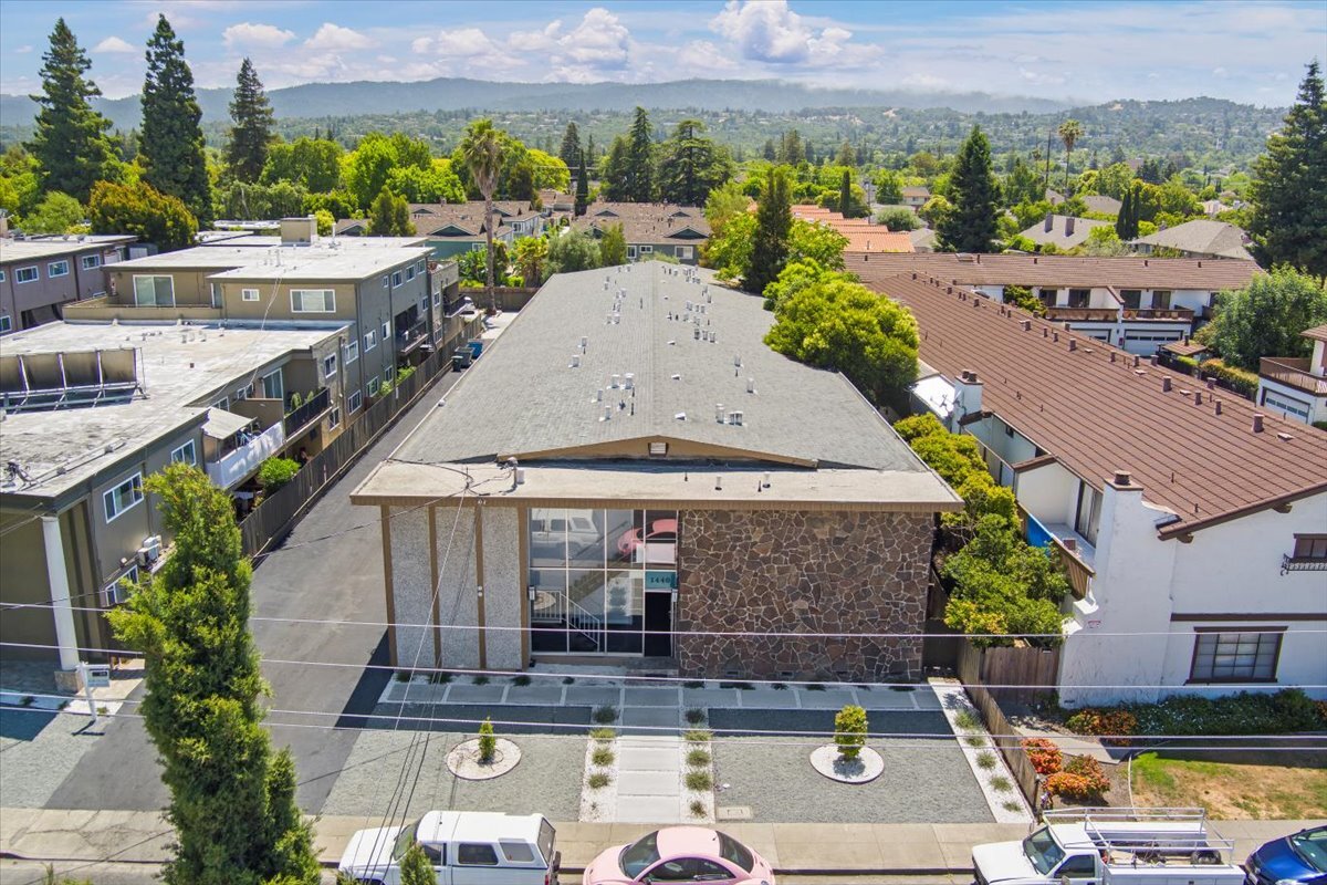 1440 Gordon St, Redwood City, CA for Sale