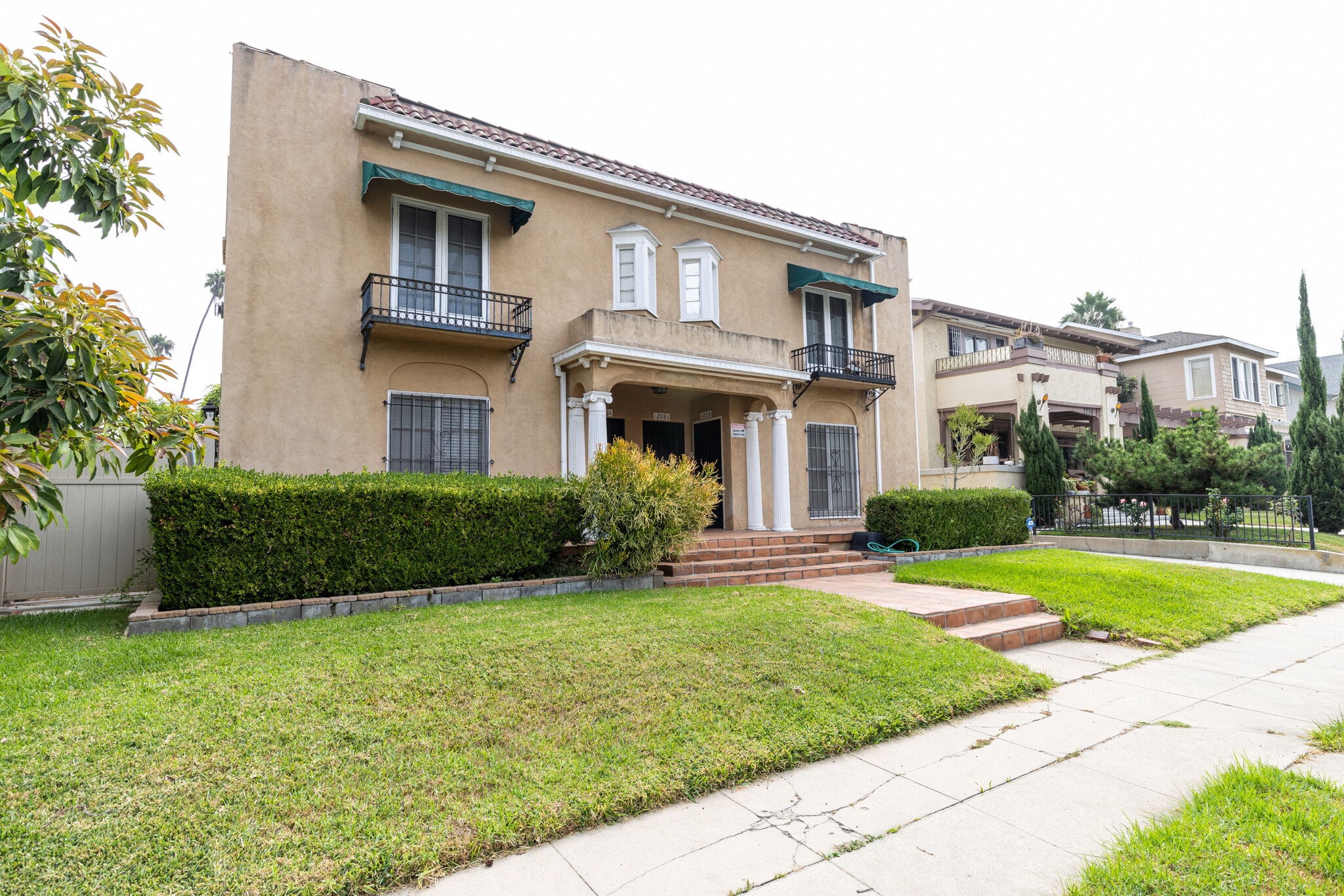 1206 3rd Ave, Los Angeles, CA for Sale
