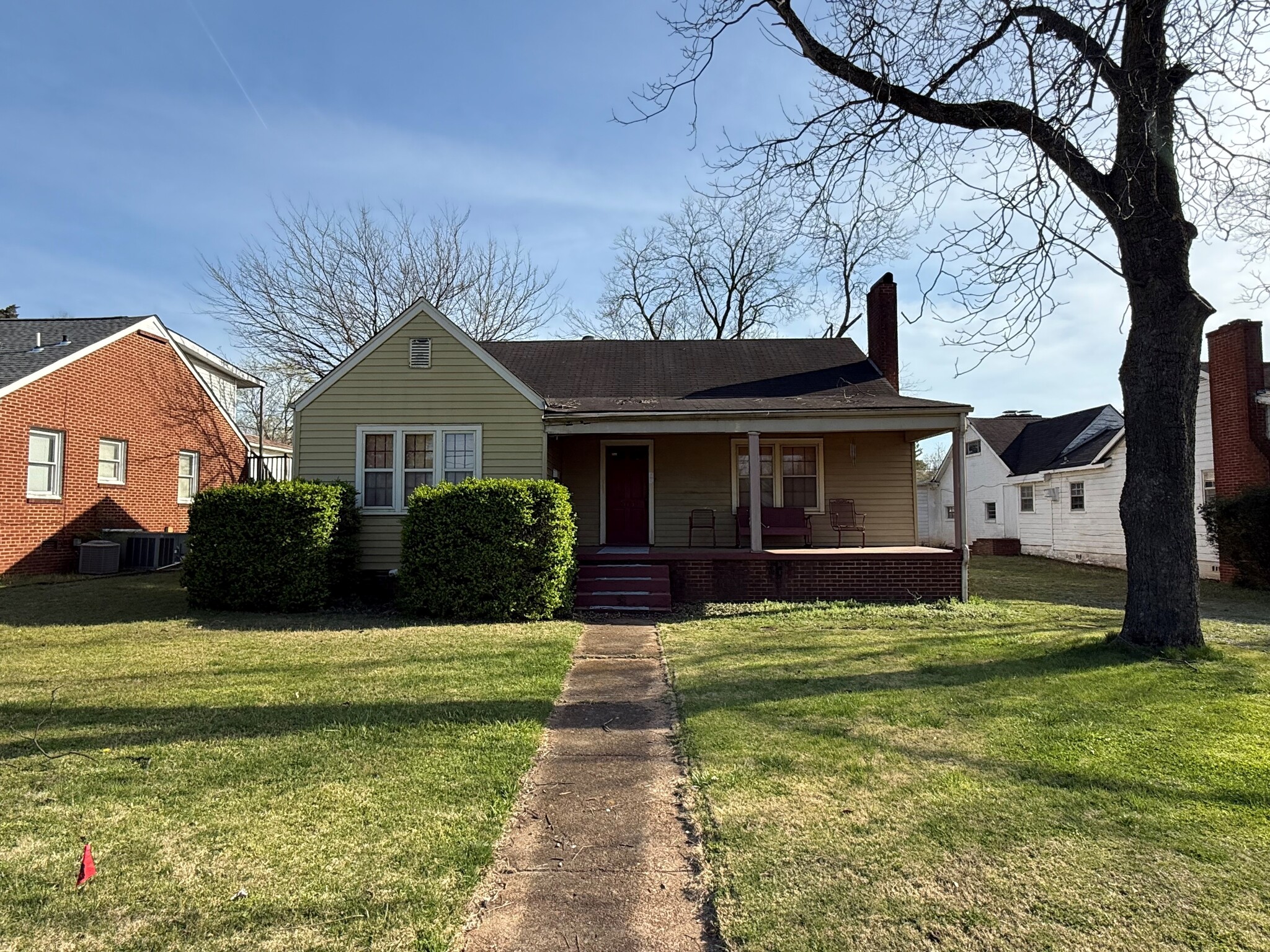 315 Longwood Dr SW, Huntsville, AL for Sale